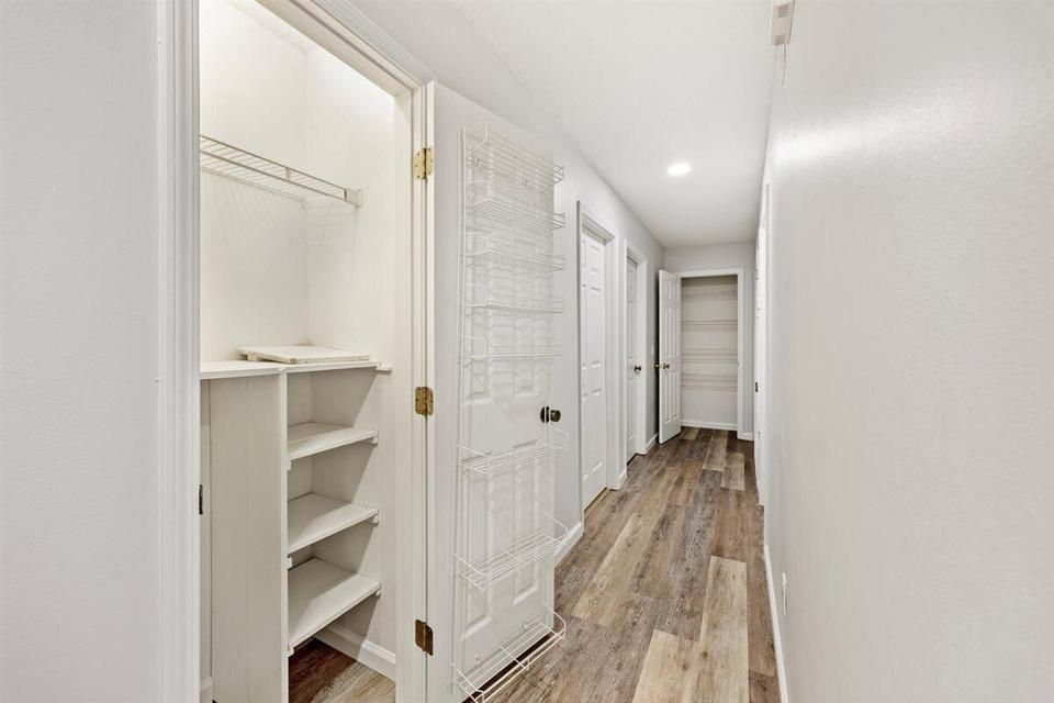 METES & BOUNDS - Residential Lease