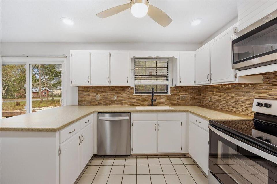 METES & BOUNDS - Residential Lease