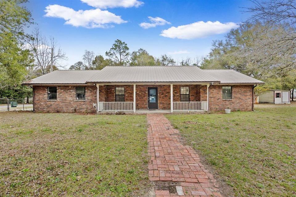METES & BOUNDS - Residential Lease