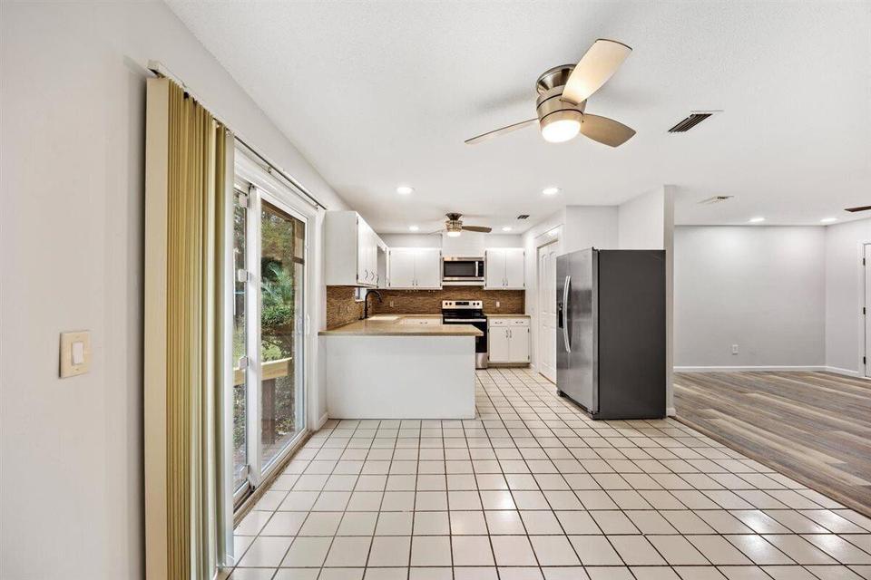 METES & BOUNDS - Residential Lease