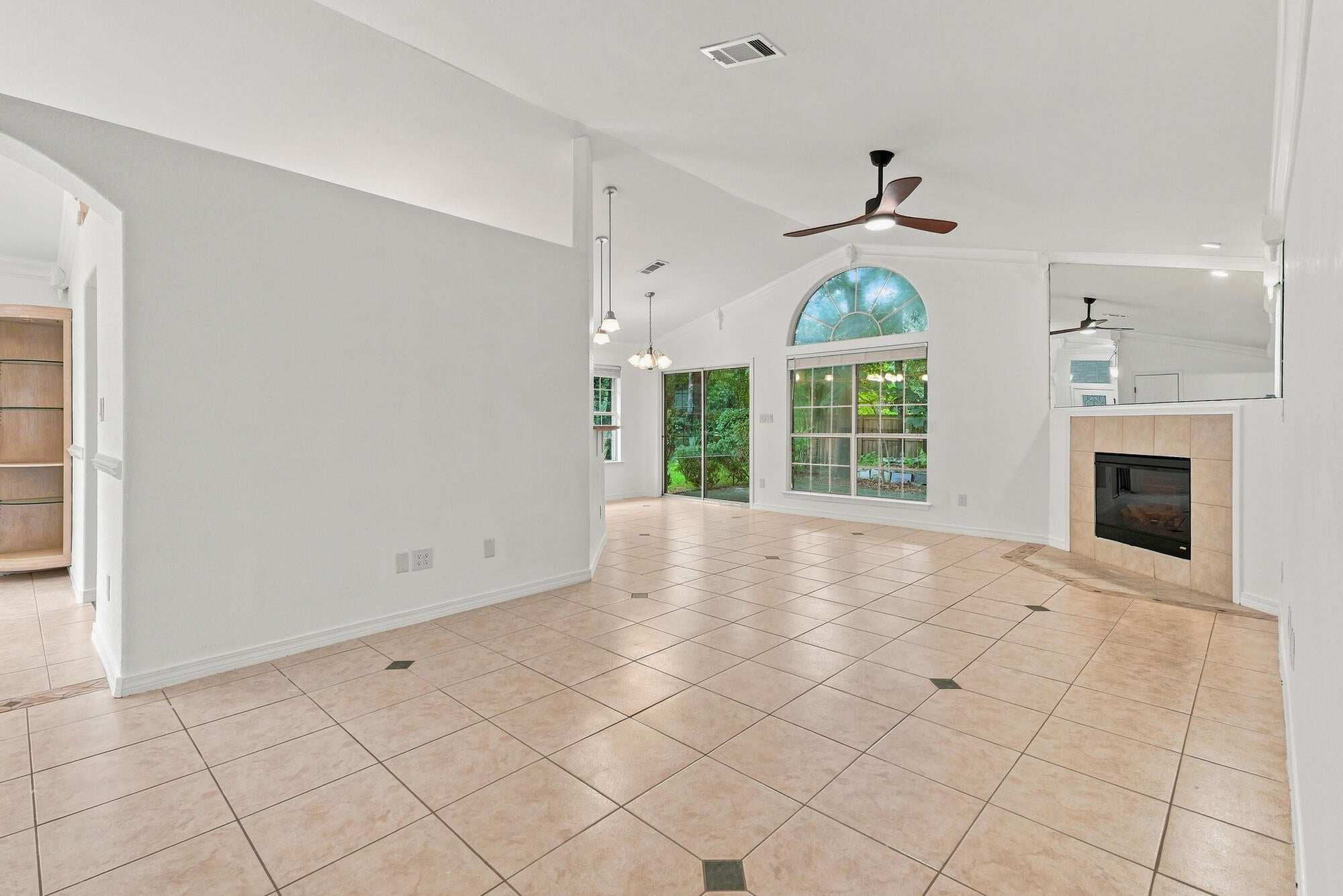 PARADISE BEACH S/D - Residential