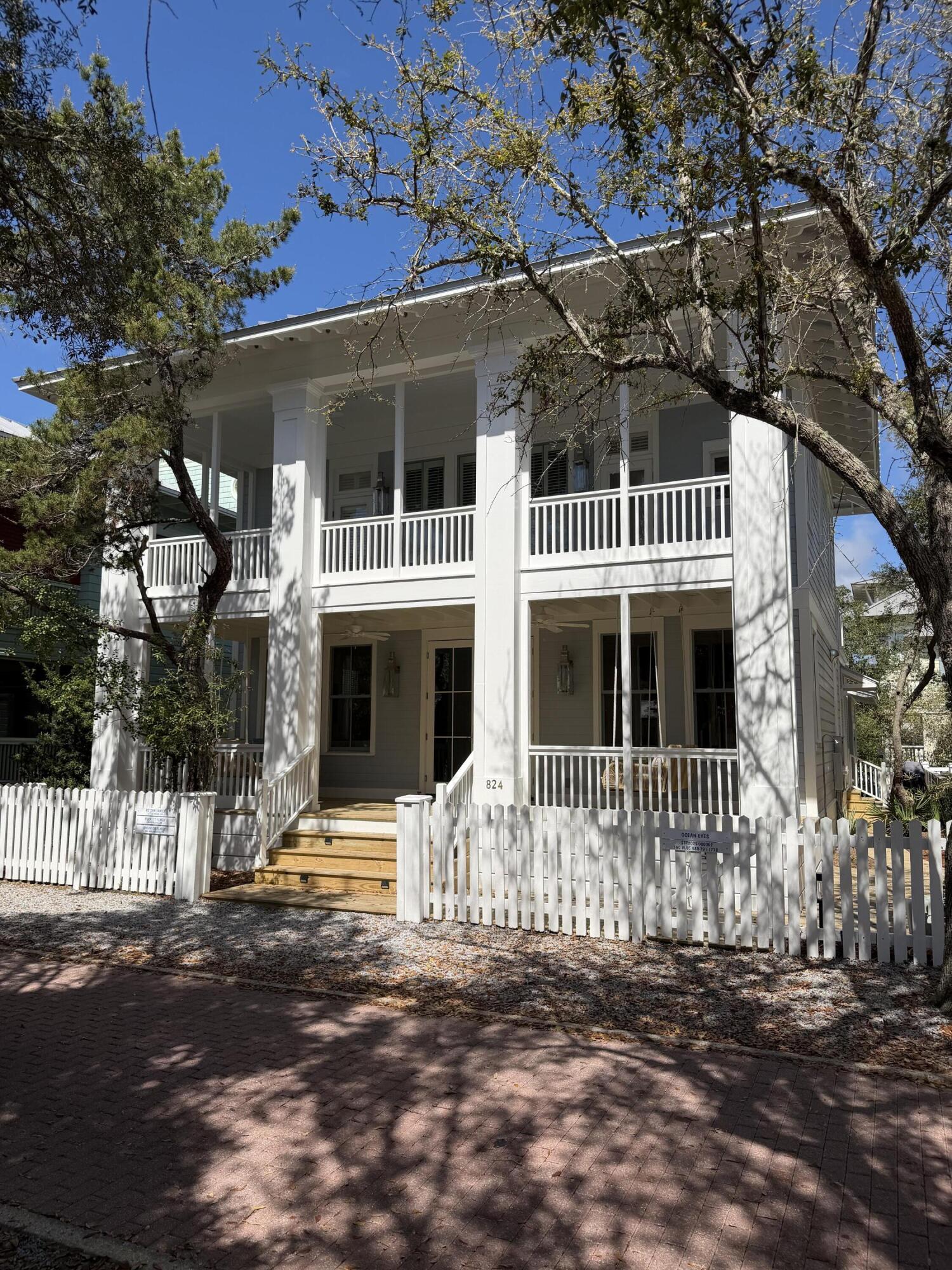 Completely remodeled 5 bedroom home in Seaside. Turn key, directly across from the pool, a block a half from the Odessa pavilion, fully furnished, an absolute dream!