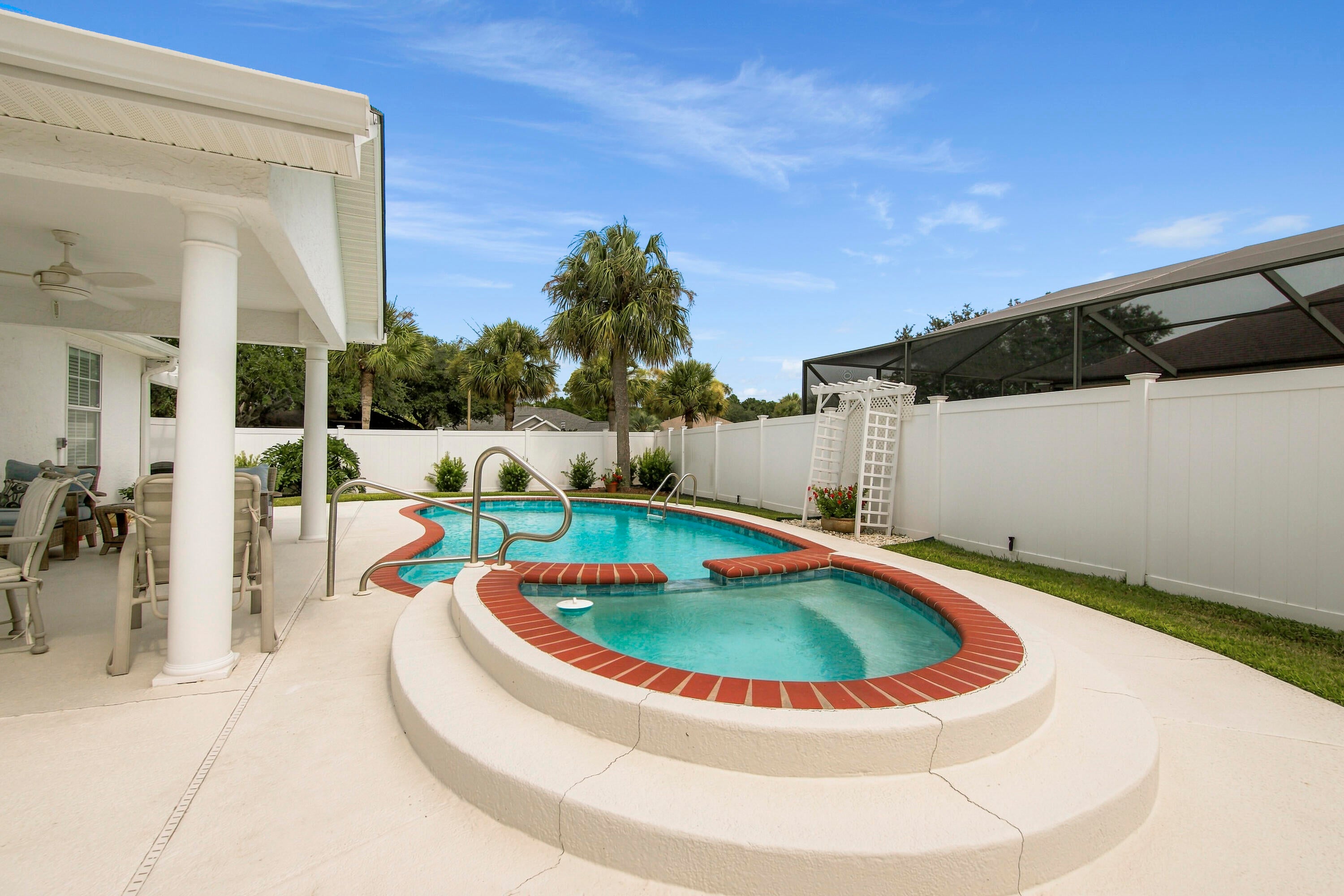 SUMMER BREEZE PH 1 - Residential