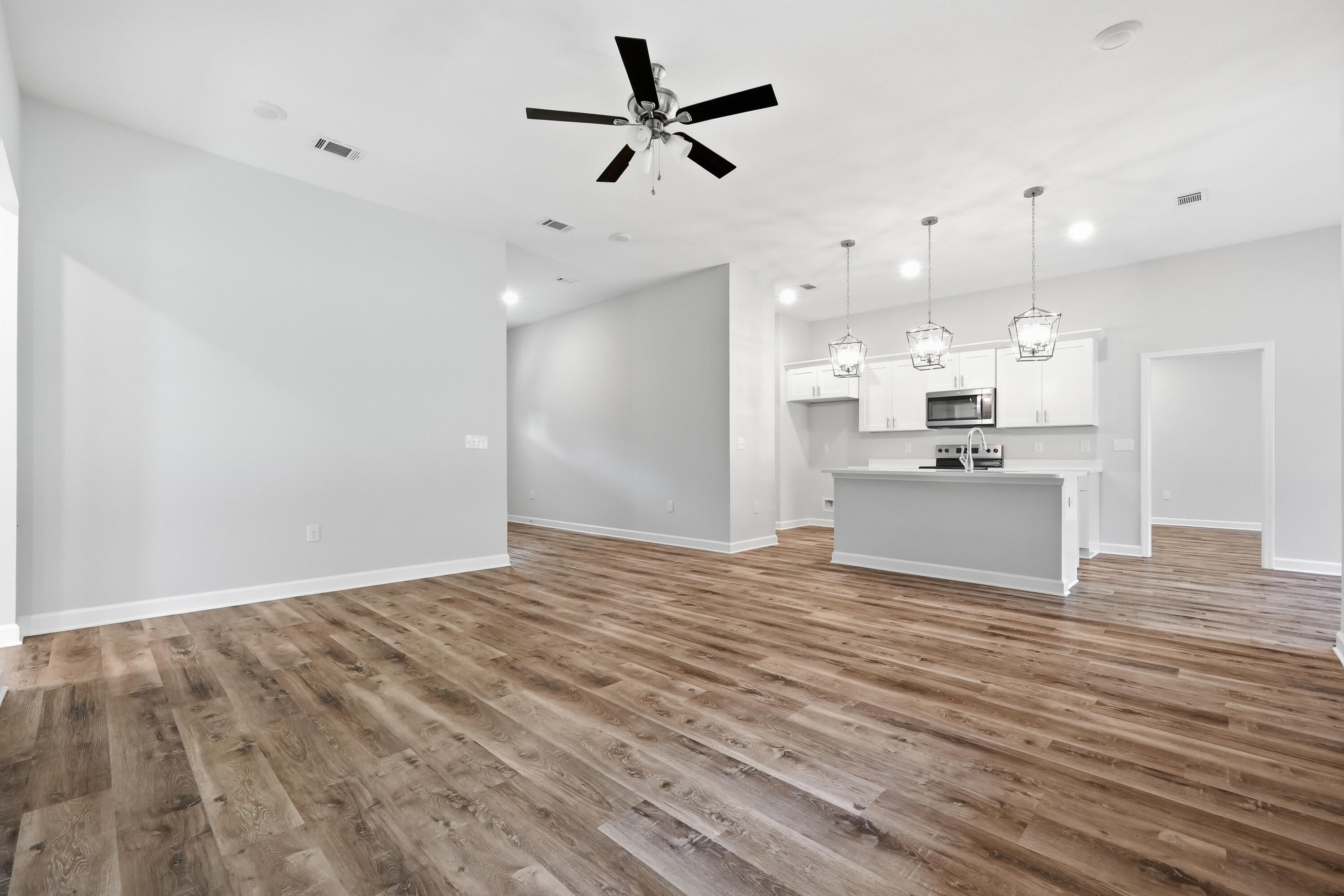 COUNTRY BREEZE - Residential