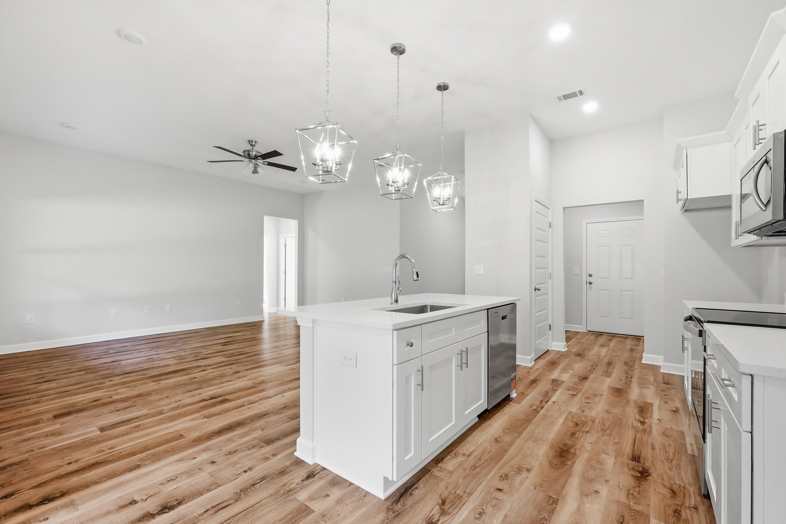 COUNTRY BREEZE - Residential