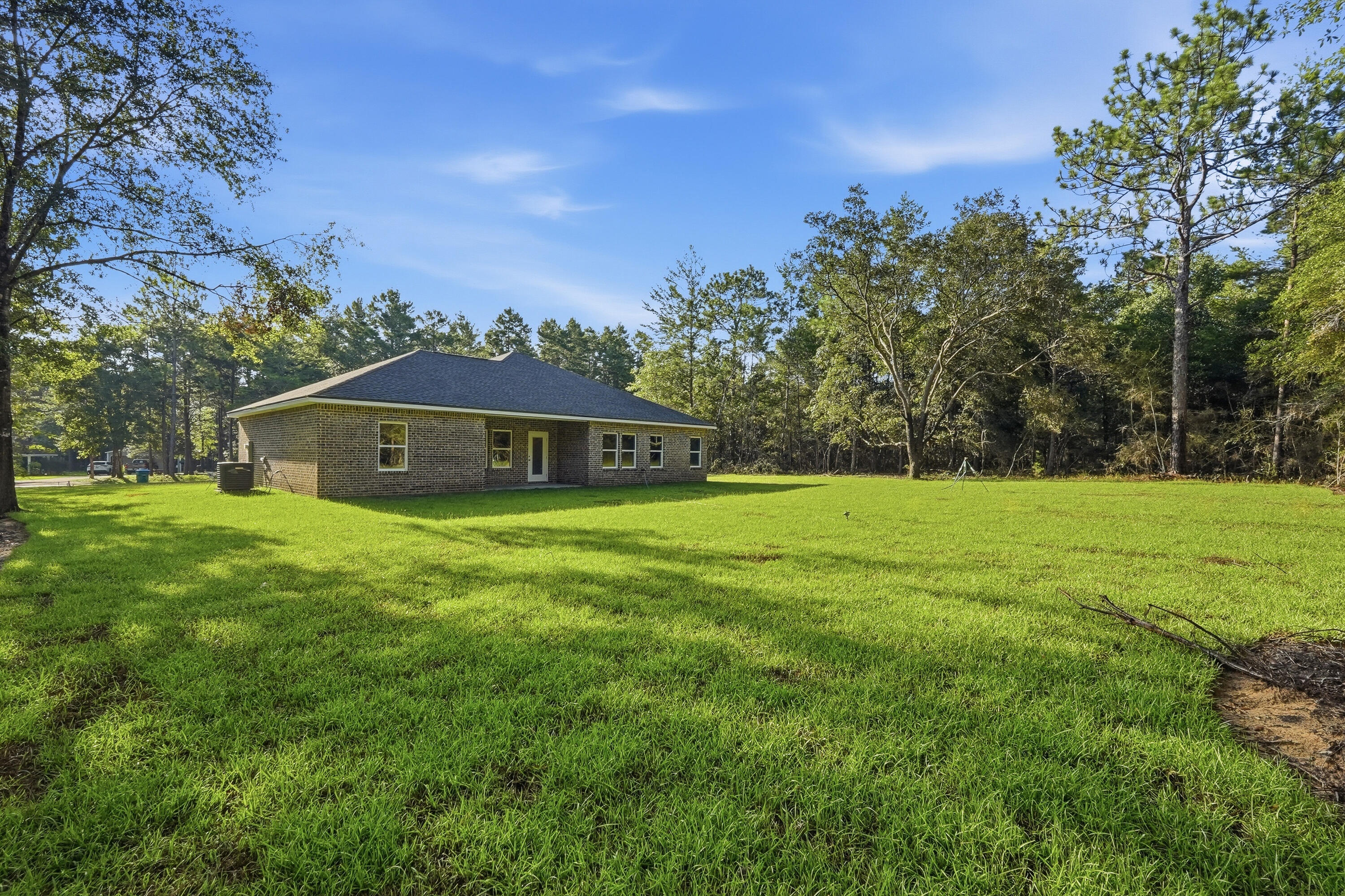 COUNTRY BREEZE - Residential
