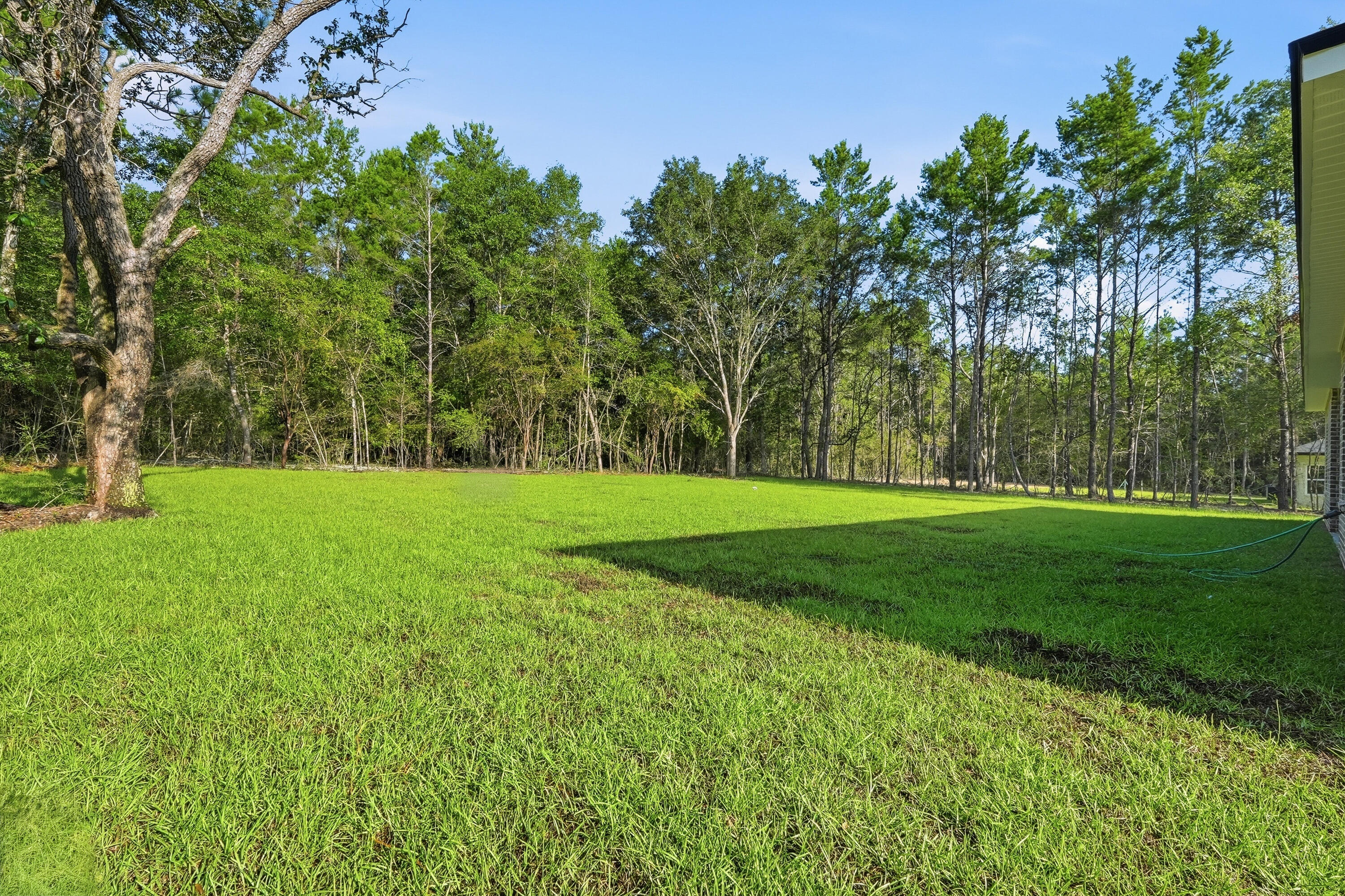 COUNTRY BREEZE - Residential