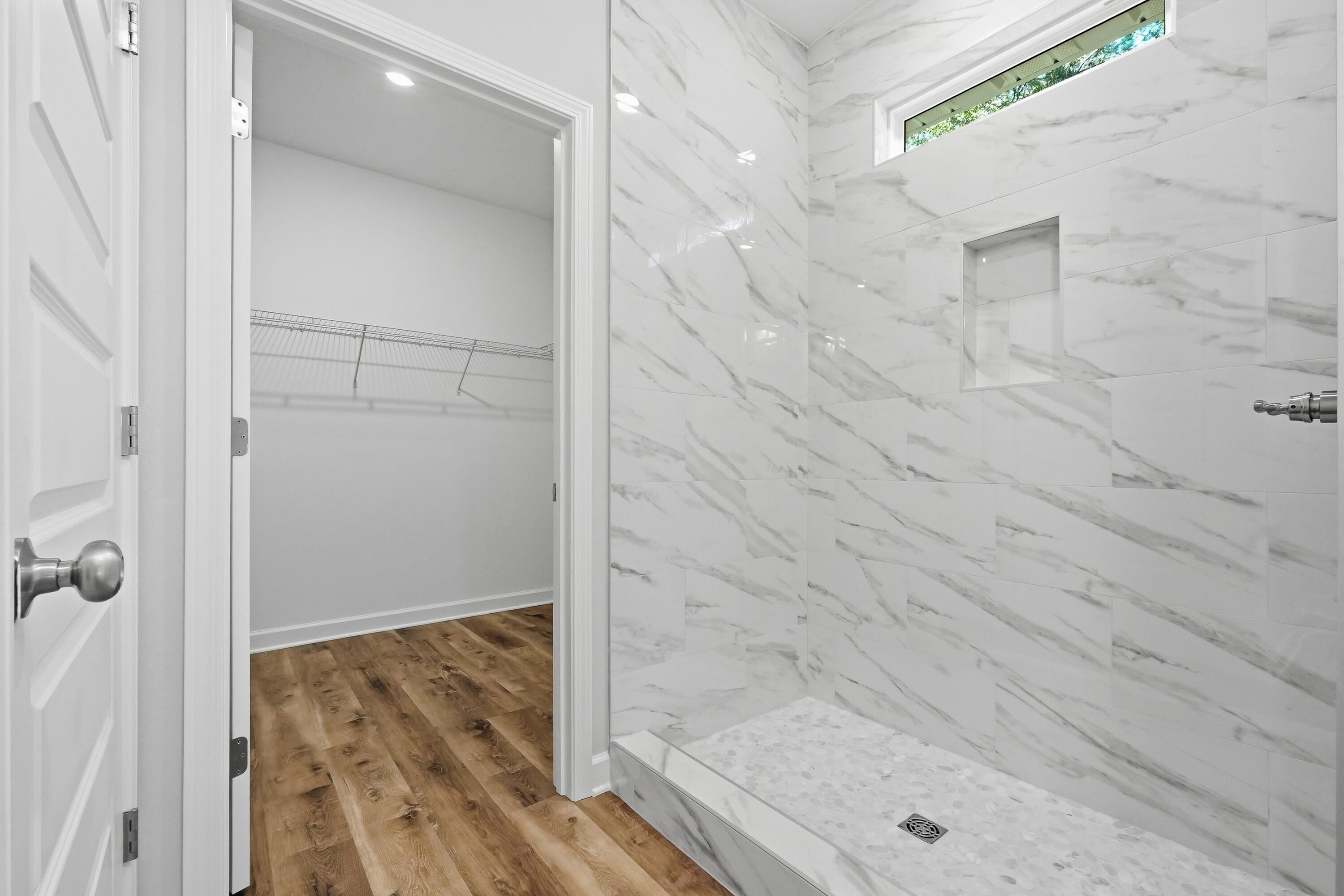 COUNTRY BREEZE - Residential