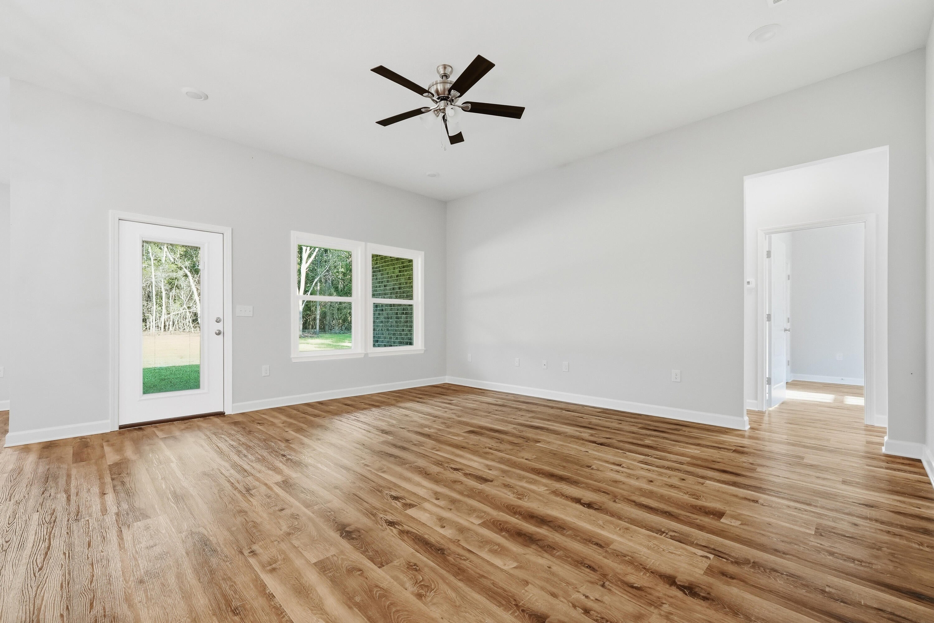 COUNTRY BREEZE - Residential