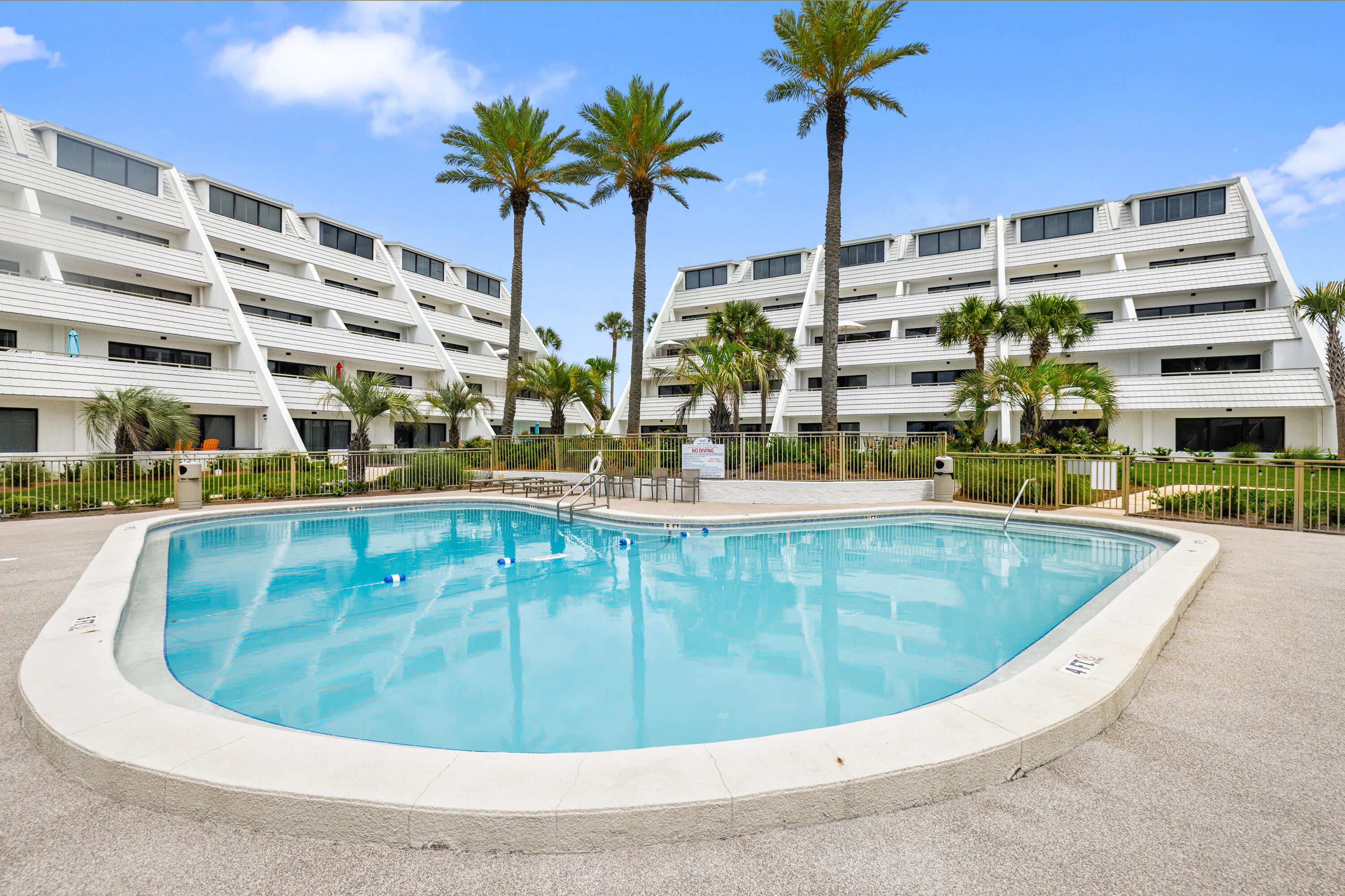 AEGEAN CONDO - Residential