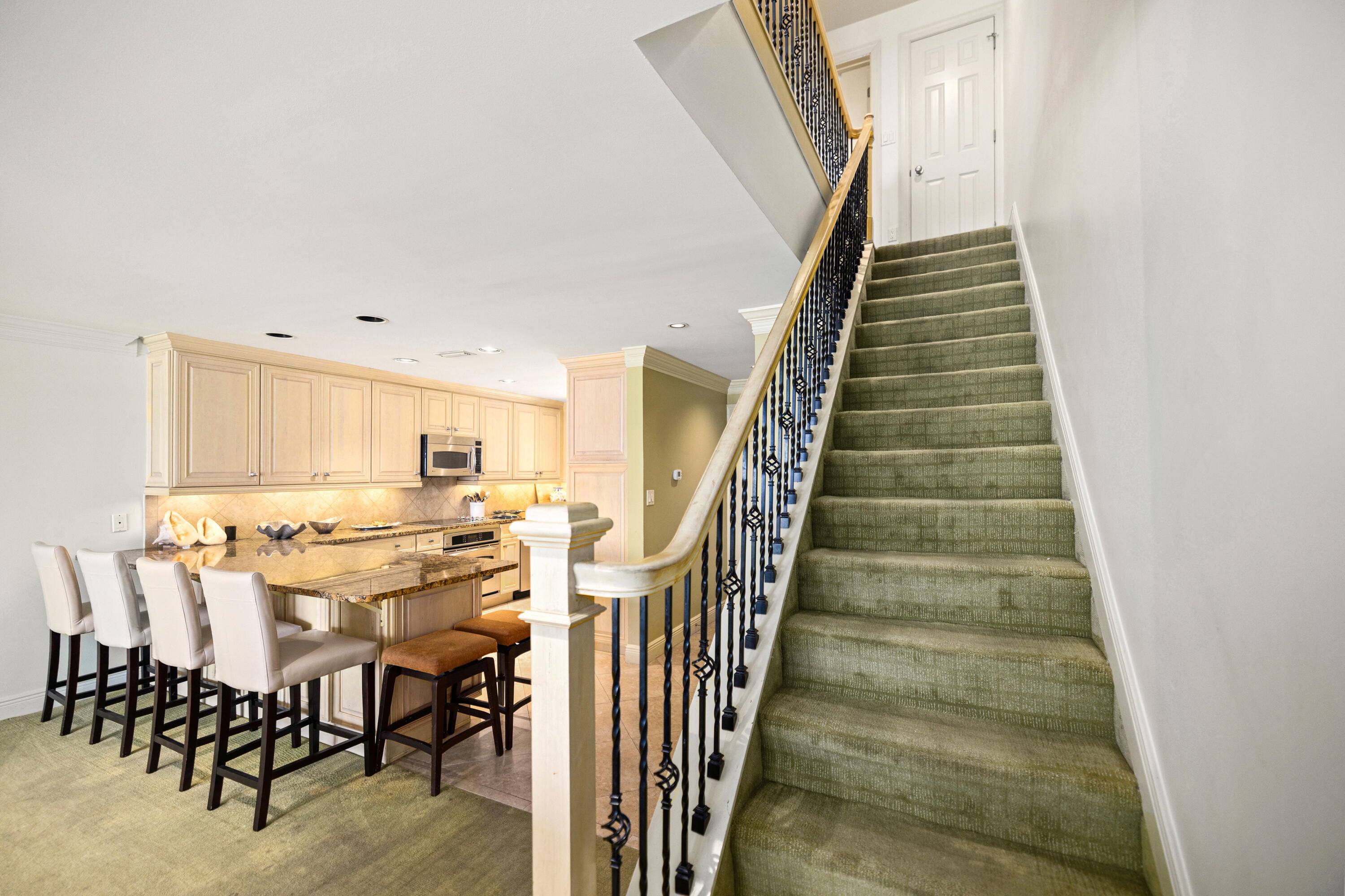 AEGEAN CONDO - Residential