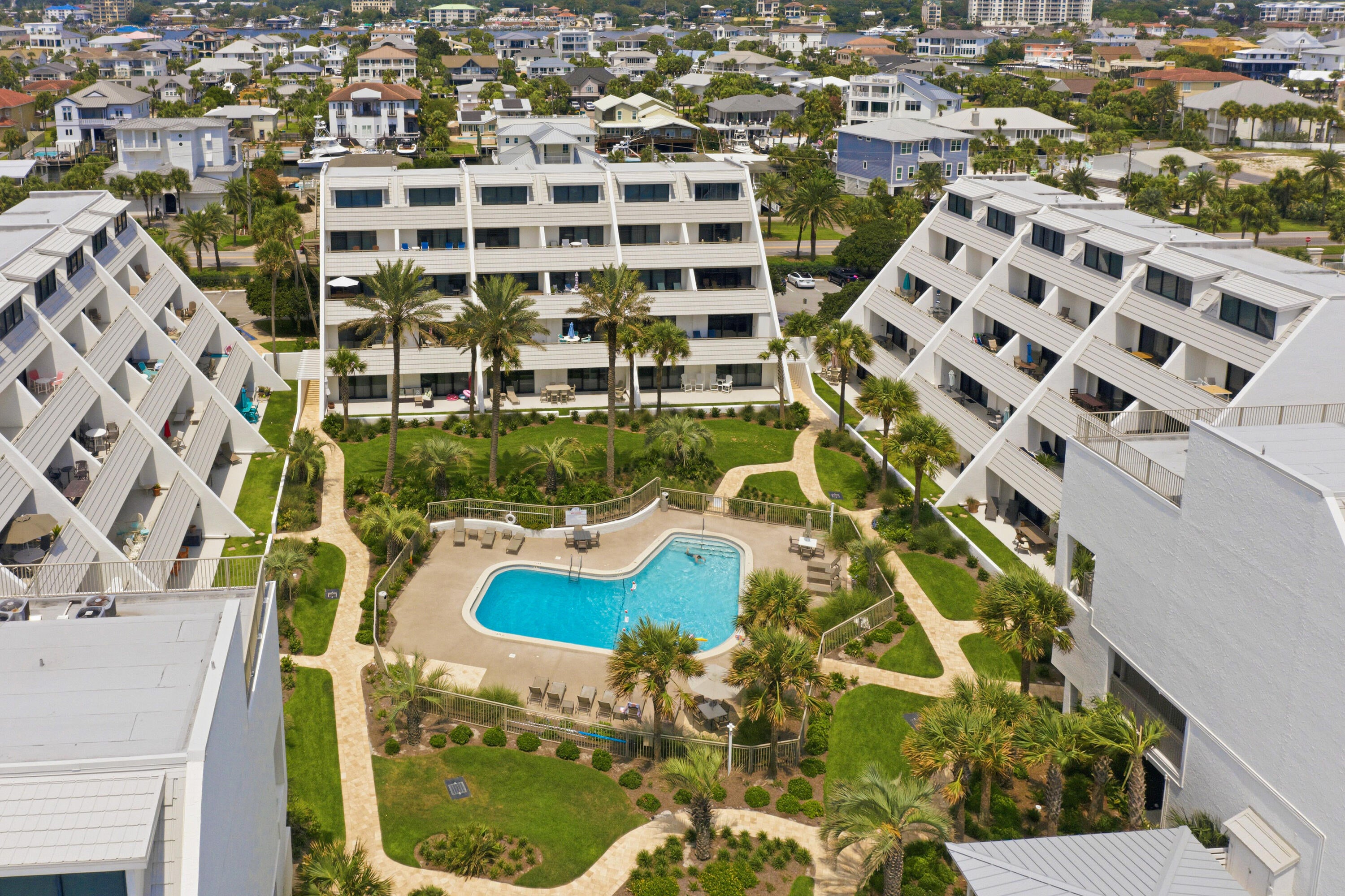 AEGEAN CONDO - Residential