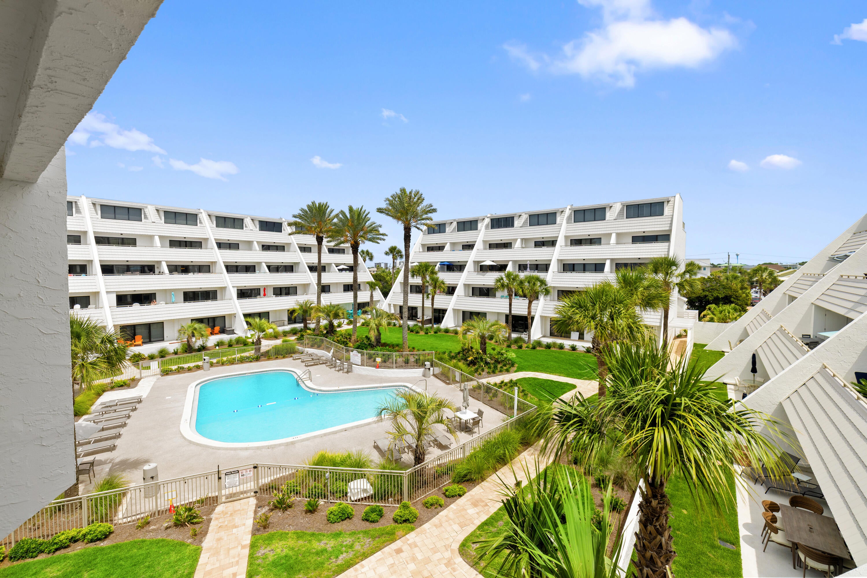 AEGEAN CONDO - Residential