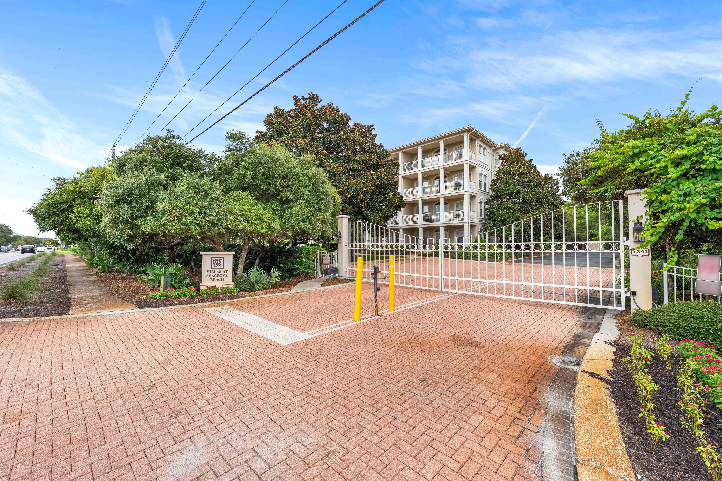 VILLAS AT SEAGROVE BEACH - Residential