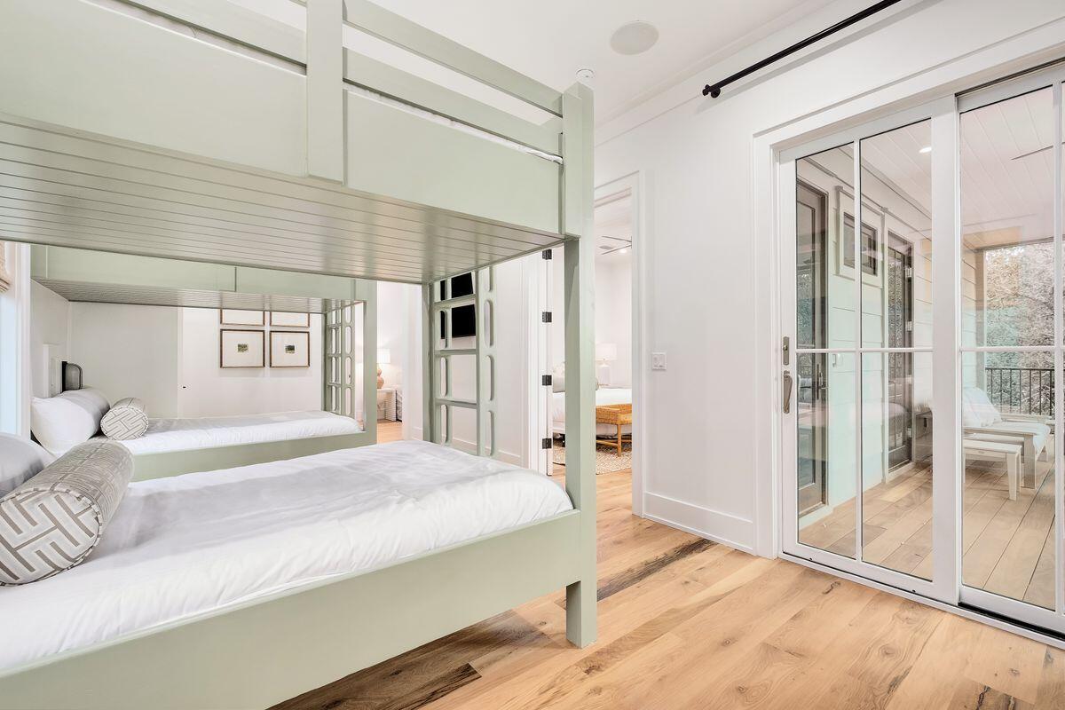 SEAGROVE 1ST ADDN - Residential