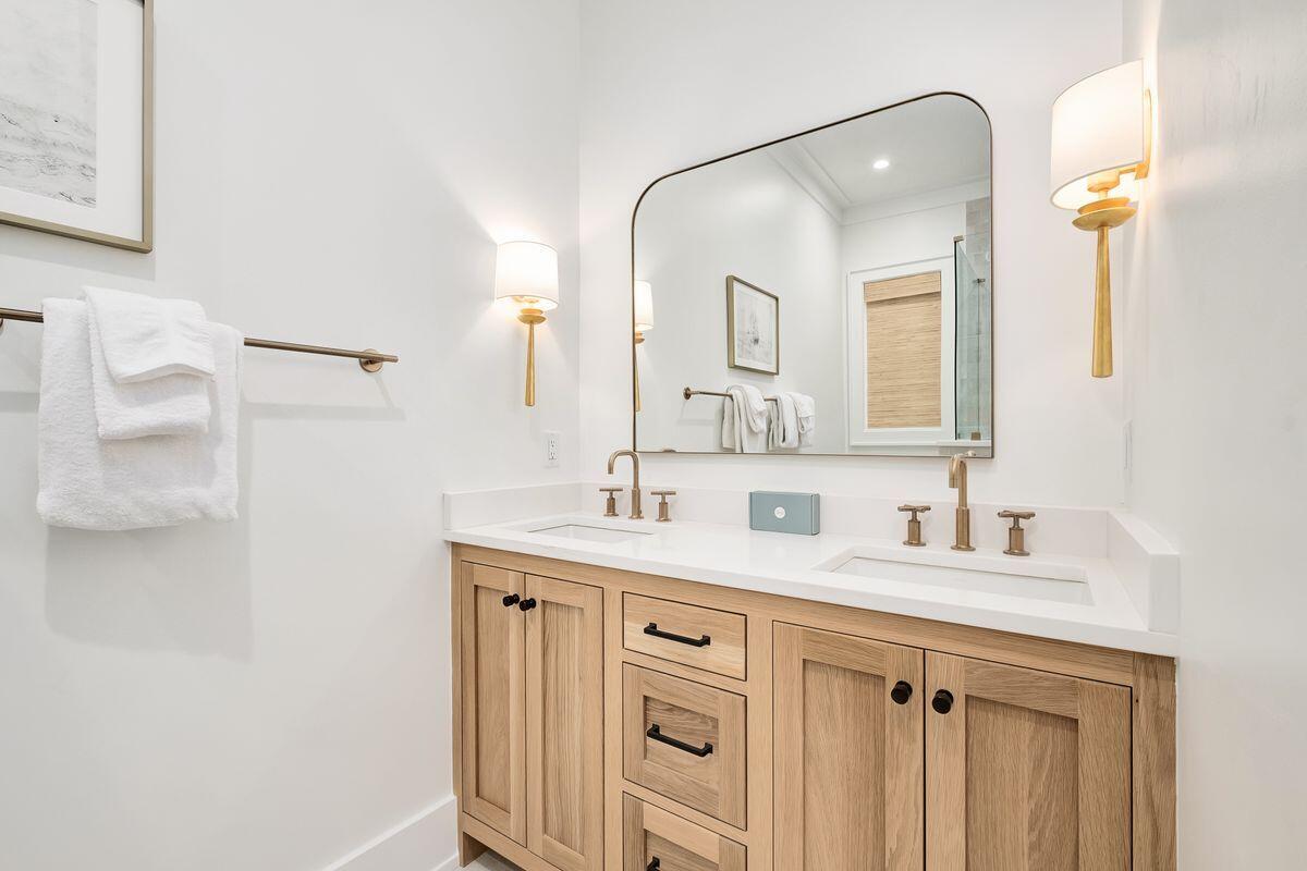 SEAGROVE 1ST ADDN - Residential