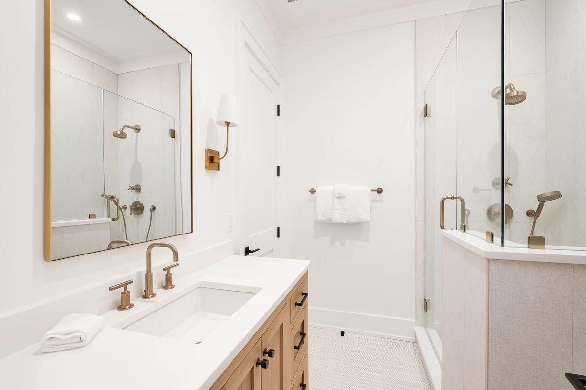 SEAGROVE 1ST ADDN - Residential