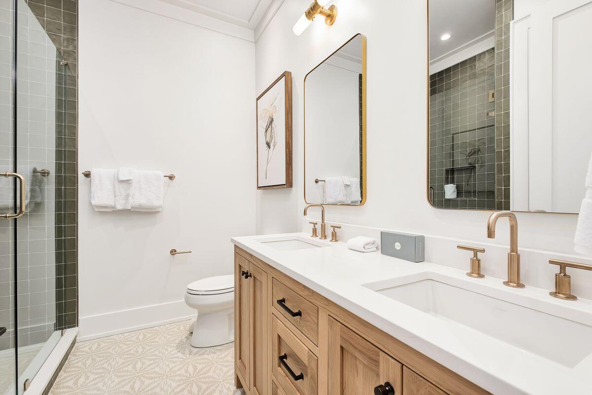 SEAGROVE 1ST ADDN - Residential