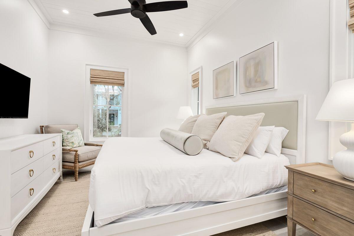 SEAGROVE 1ST ADDN - Residential