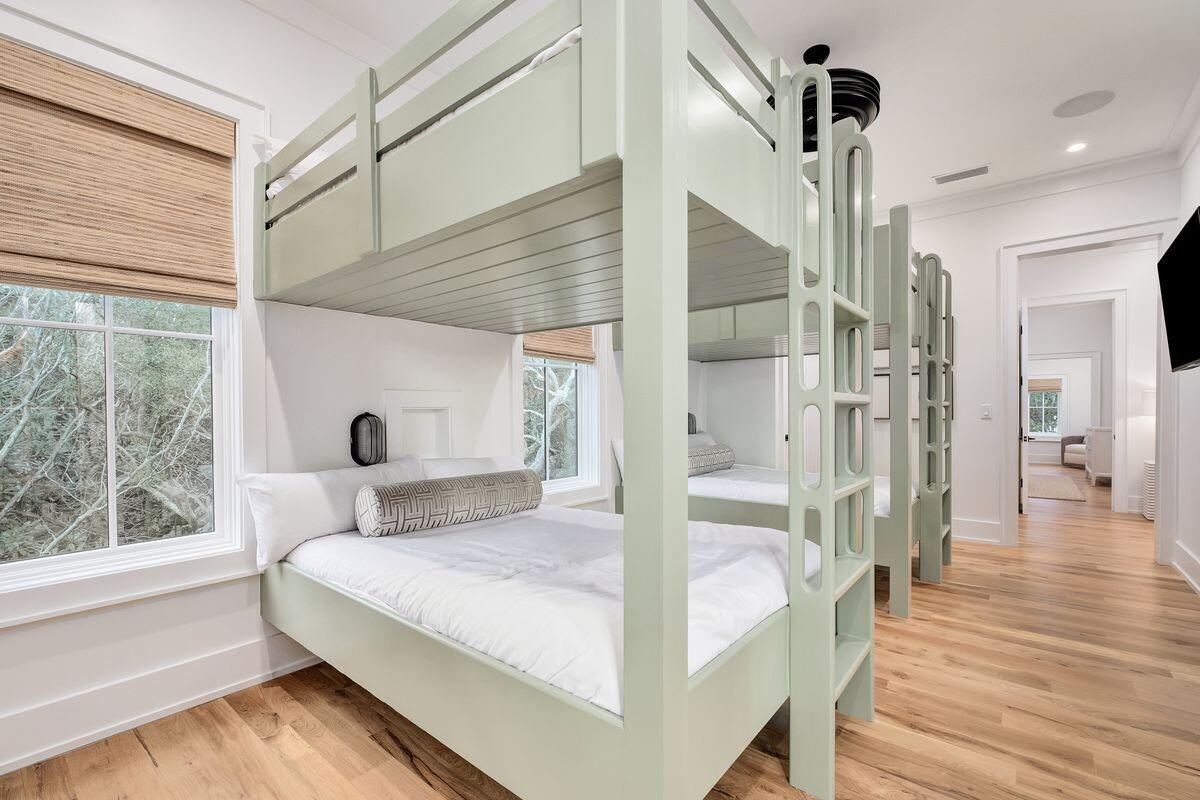 SEAGROVE 1ST ADDN - Residential