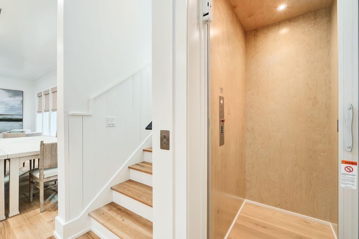SEAGROVE 1ST ADDN - Residential