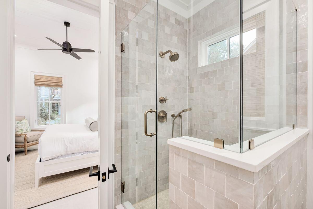 SEAGROVE 1ST ADDN - Residential