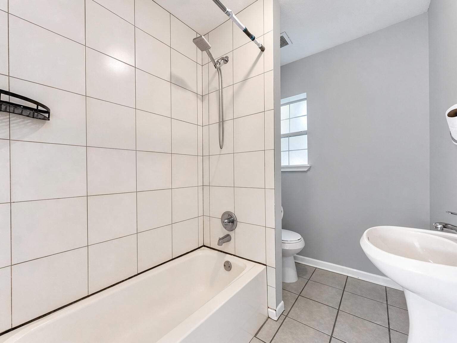 CINCO BAYOU - Residential Lease