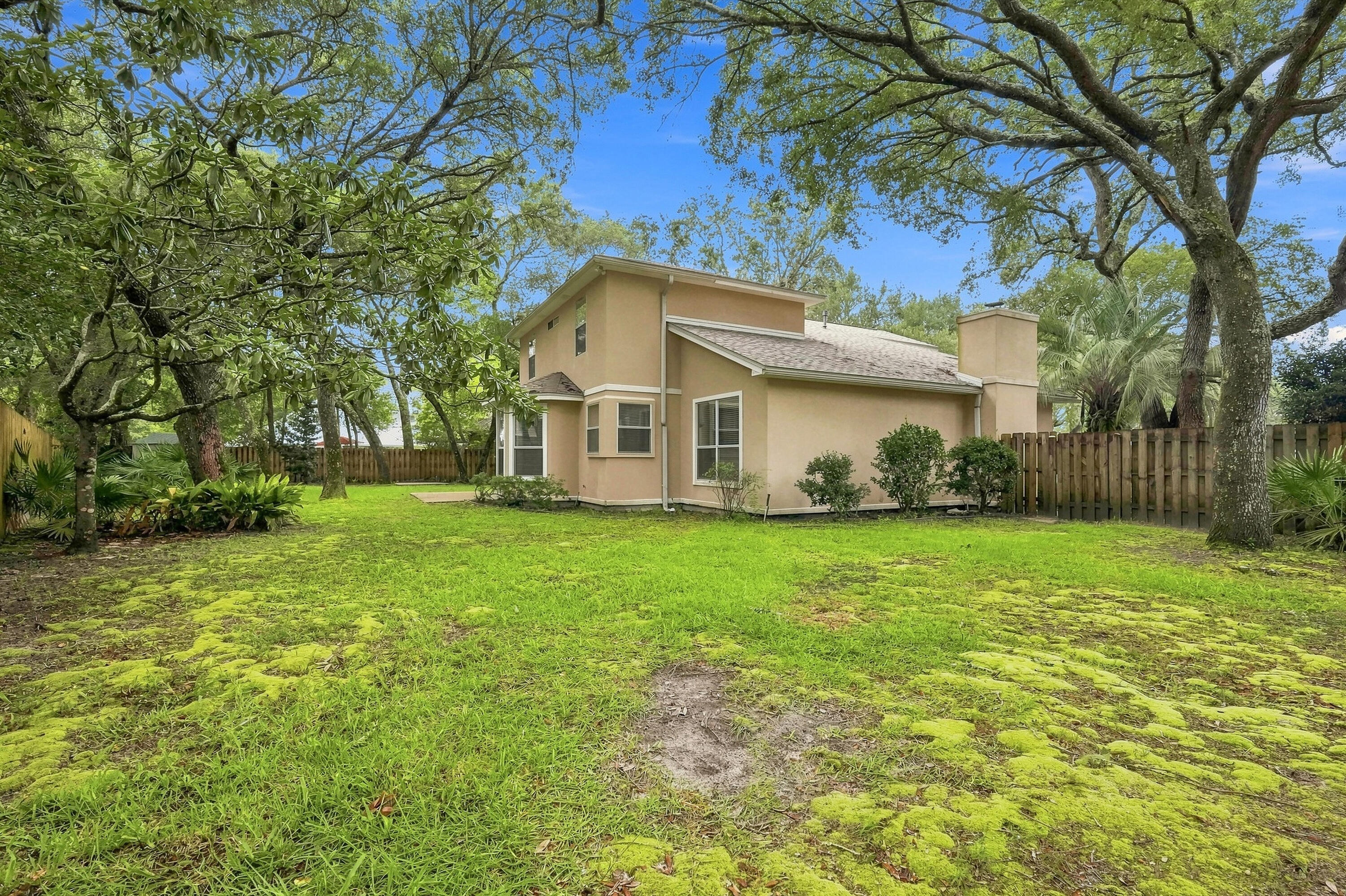 PARKWOOD ESTATES PH 2 BLUEWATER BAY - Residential Lease