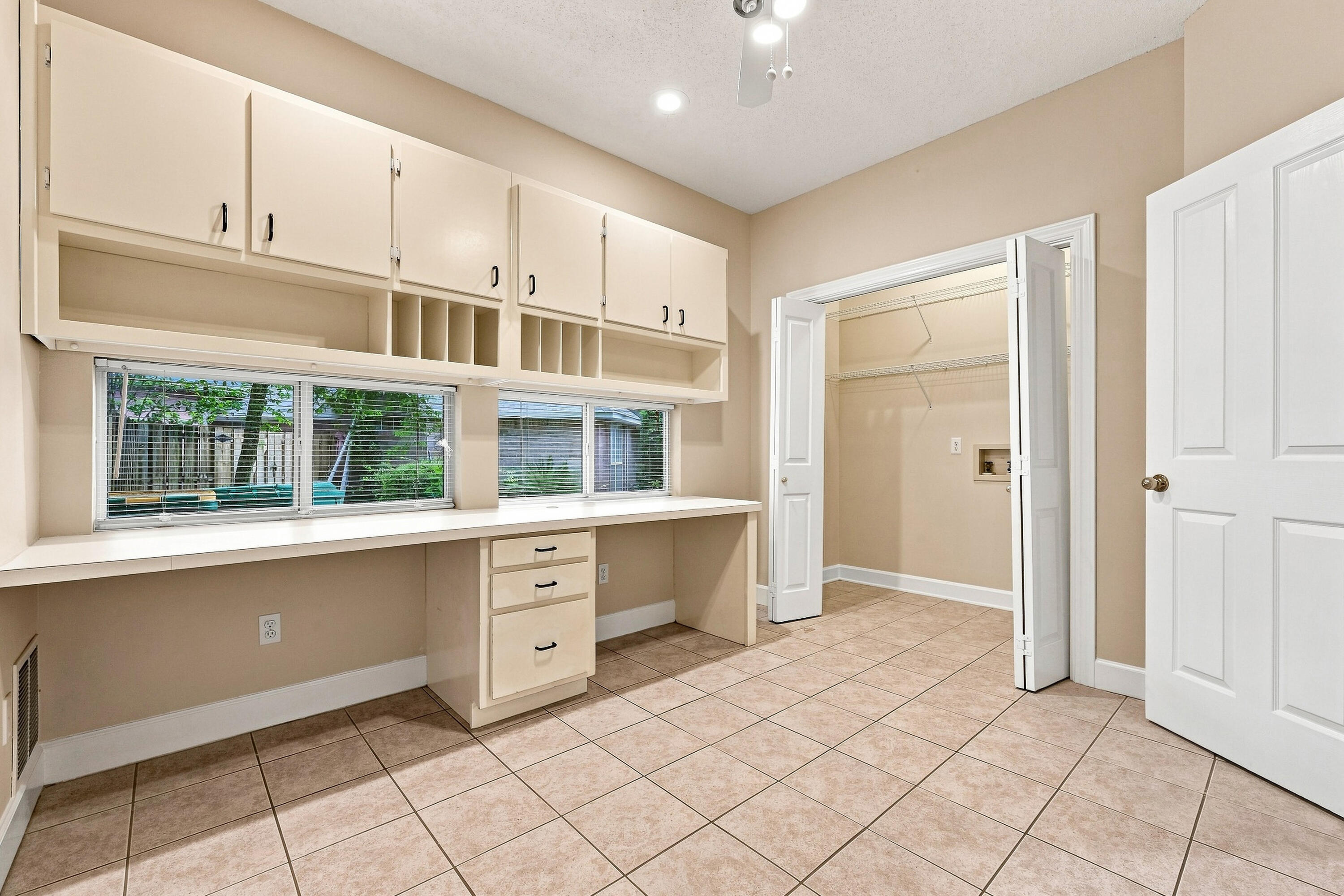 PARKWOOD ESTATES PH 2 BLUEWATER BAY - Residential Lease