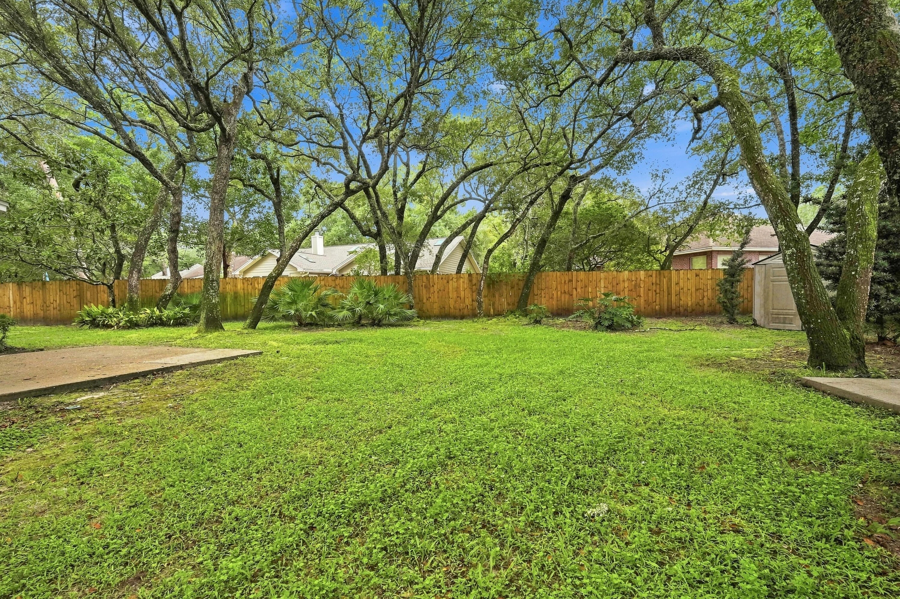 PARKWOOD ESTATES PH 2 BLUEWATER BAY - Residential Lease