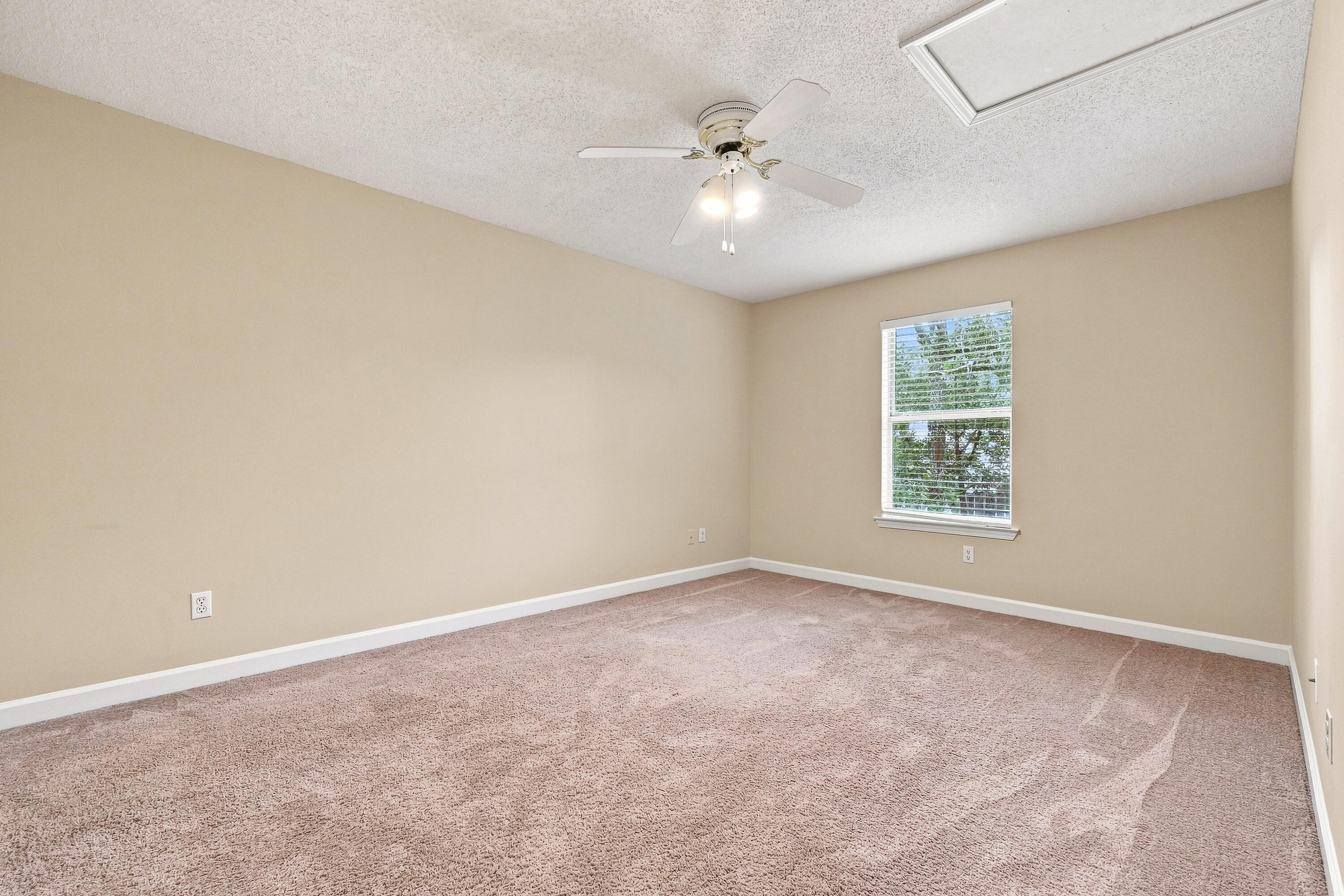 PARKWOOD ESTATES PH 2 BLUEWATER BAY - Residential Lease