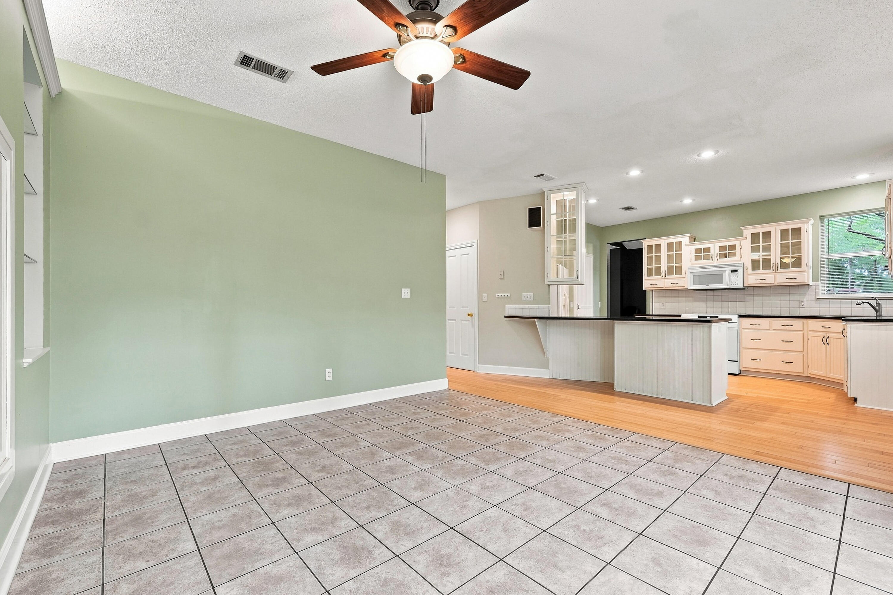 PARKWOOD ESTATES PH 2 BLUEWATER BAY - Residential Lease