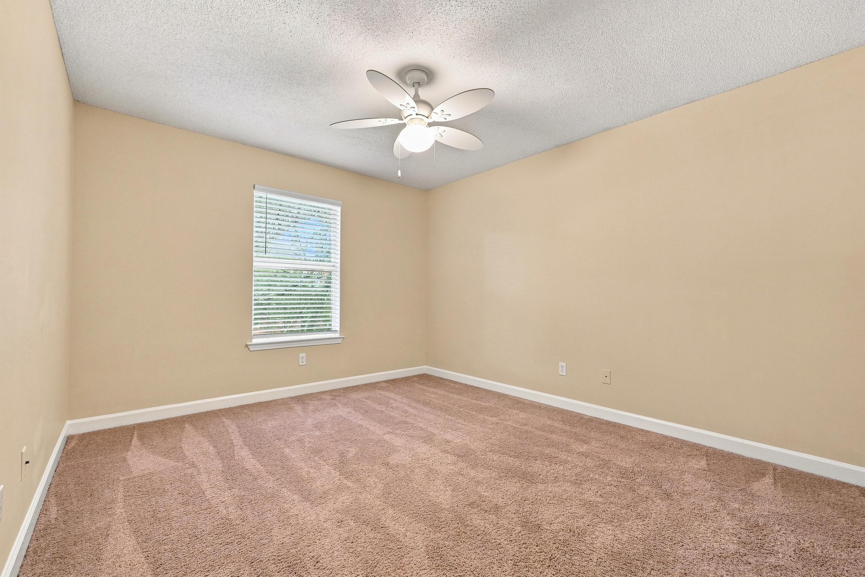 PARKWOOD ESTATES PH 2 BLUEWATER BAY - Residential Lease