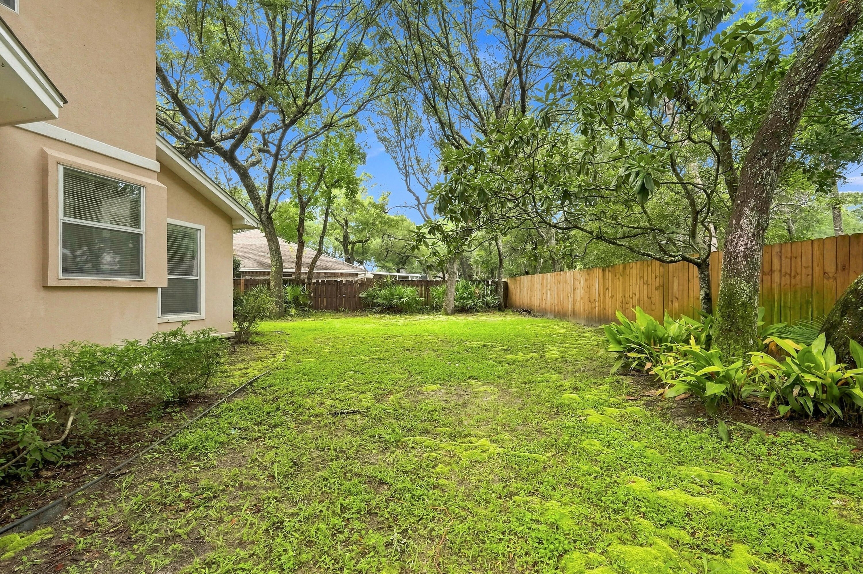 PARKWOOD ESTATES PH 2 BLUEWATER BAY - Residential Lease