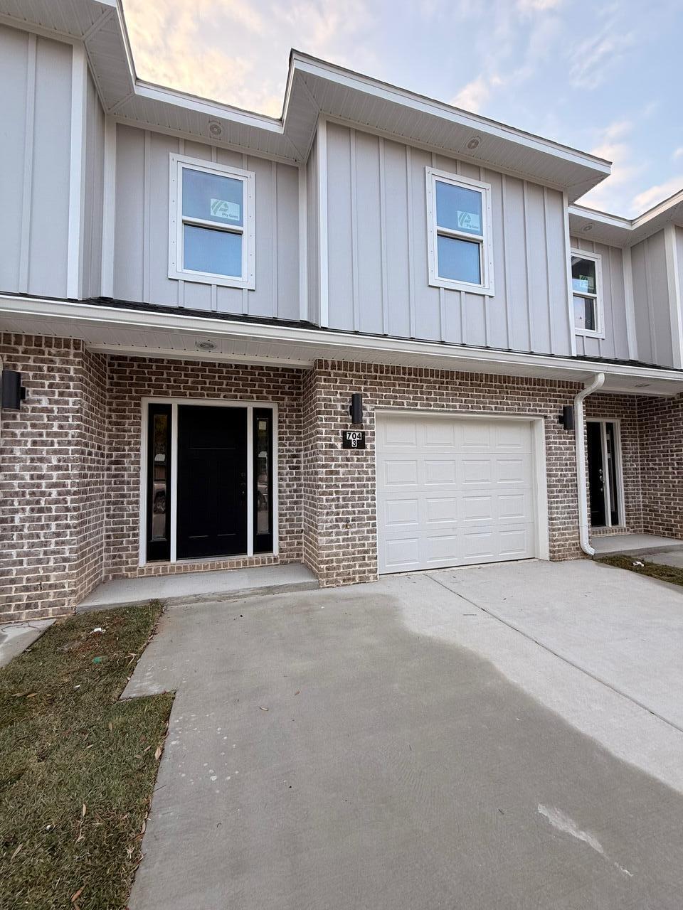 Ferguson Townhomes - Residential