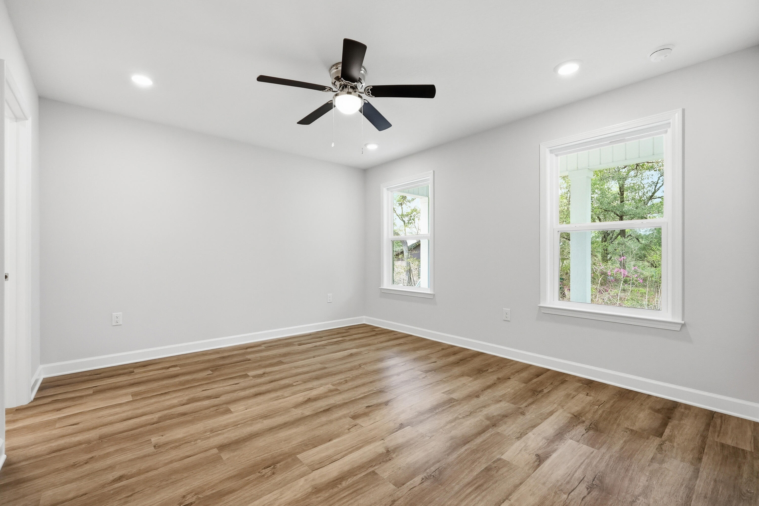 MORRIS ADDN TO CRESTVIEW - Residential