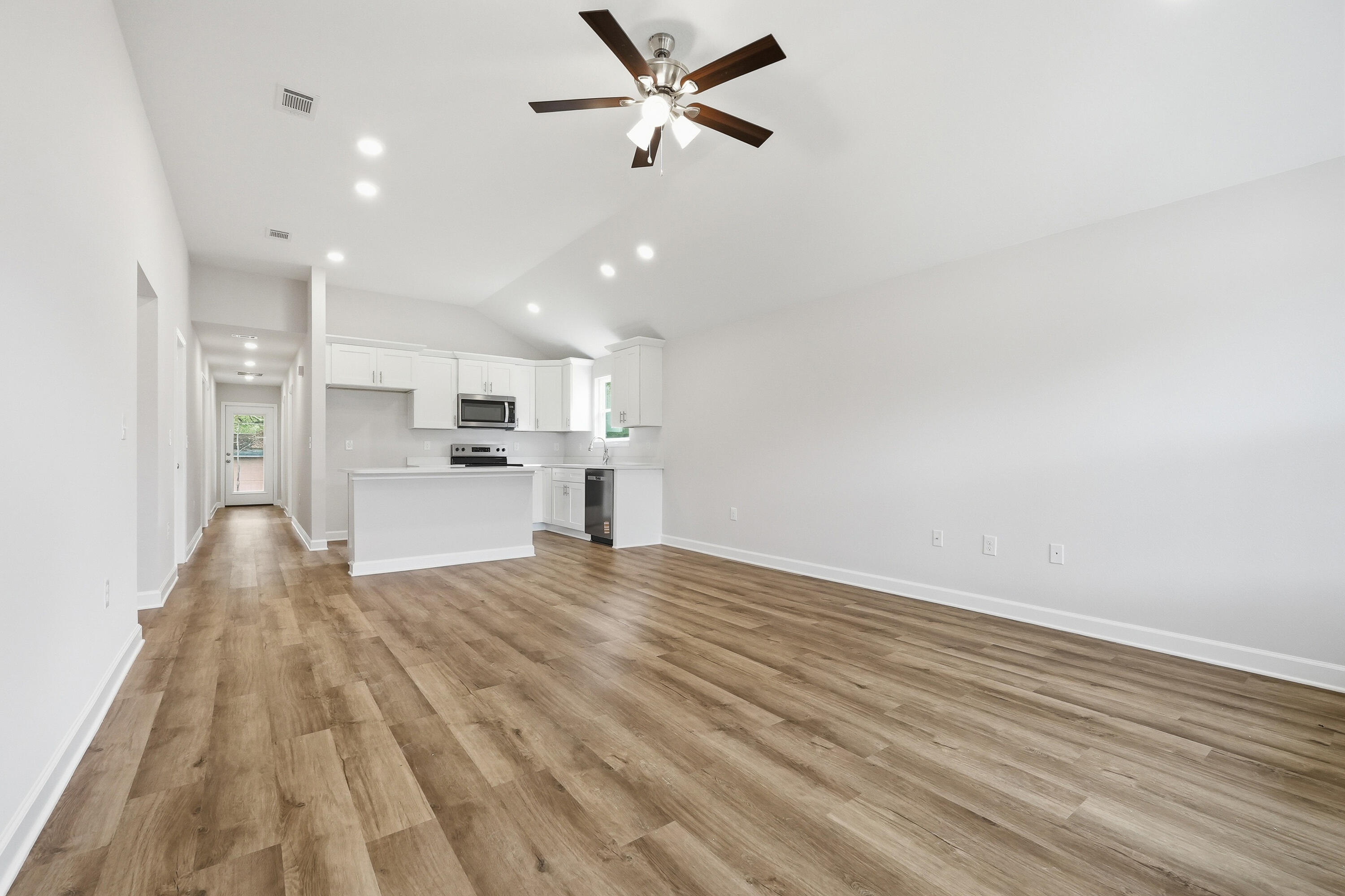 MORRIS ADDN TO CRESTVIEW - Residential