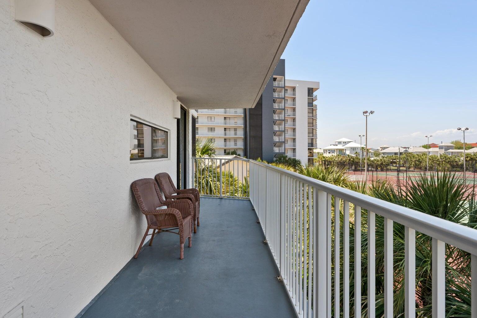 MAINSAIL CONDO PH 3 - Residential