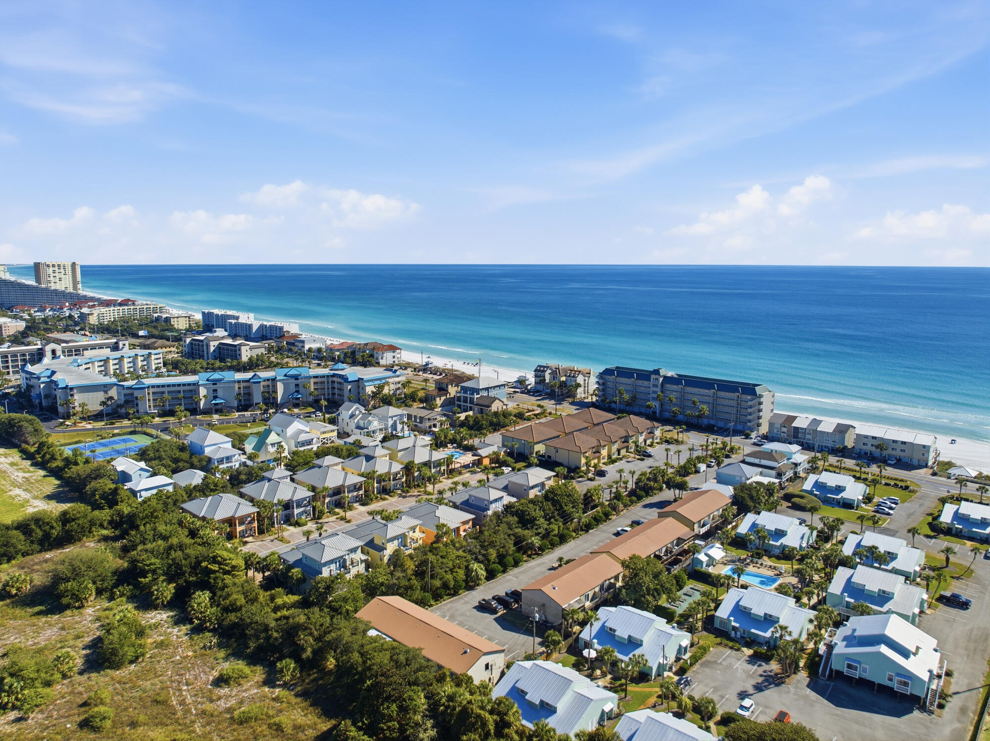 SUMMER HAVEN NORTH T/H - Residential