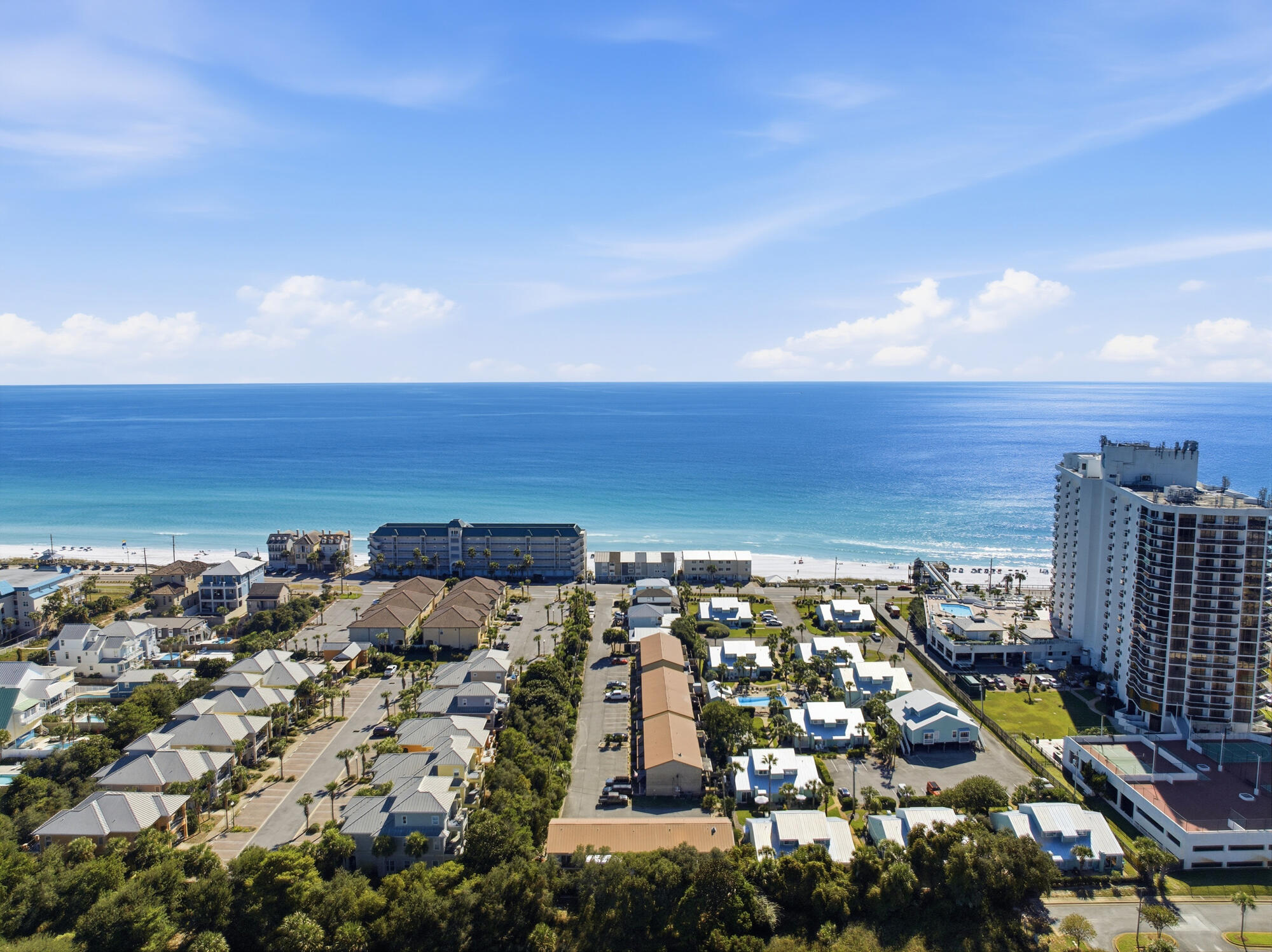 SUMMER HAVEN NORTH T/H - Residential