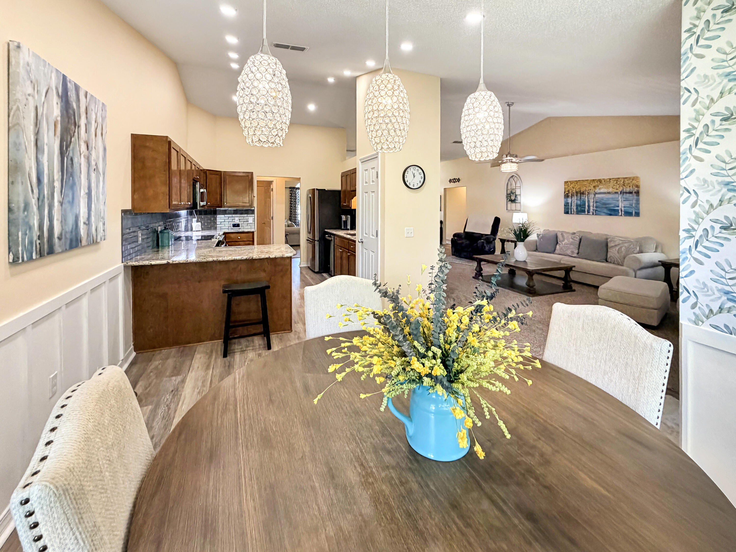 IRON GATE S/D PH I LOT 11 BLK A - Residential