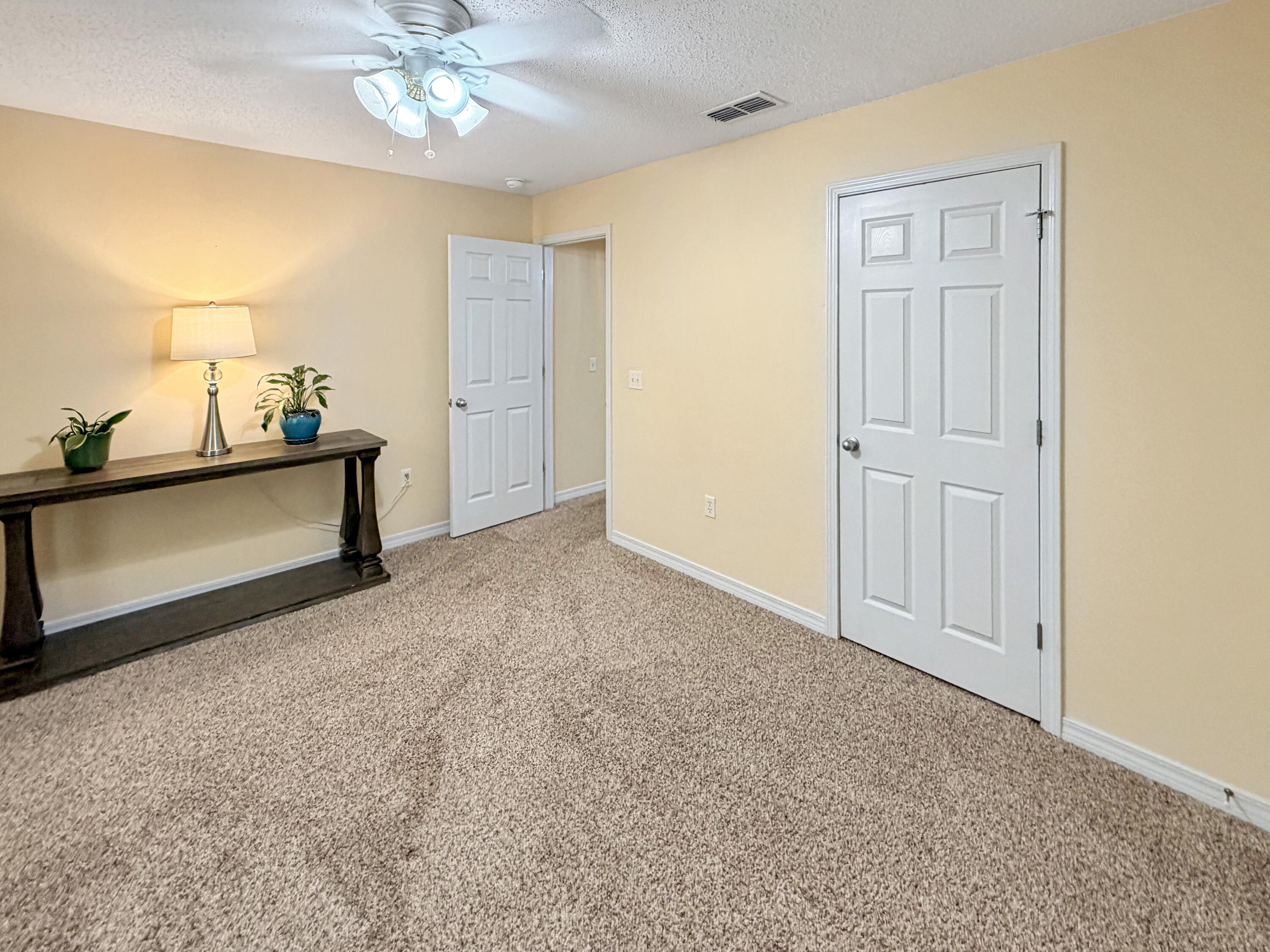 IRON GATE S/D PH I LOT 11 BLK A - Residential