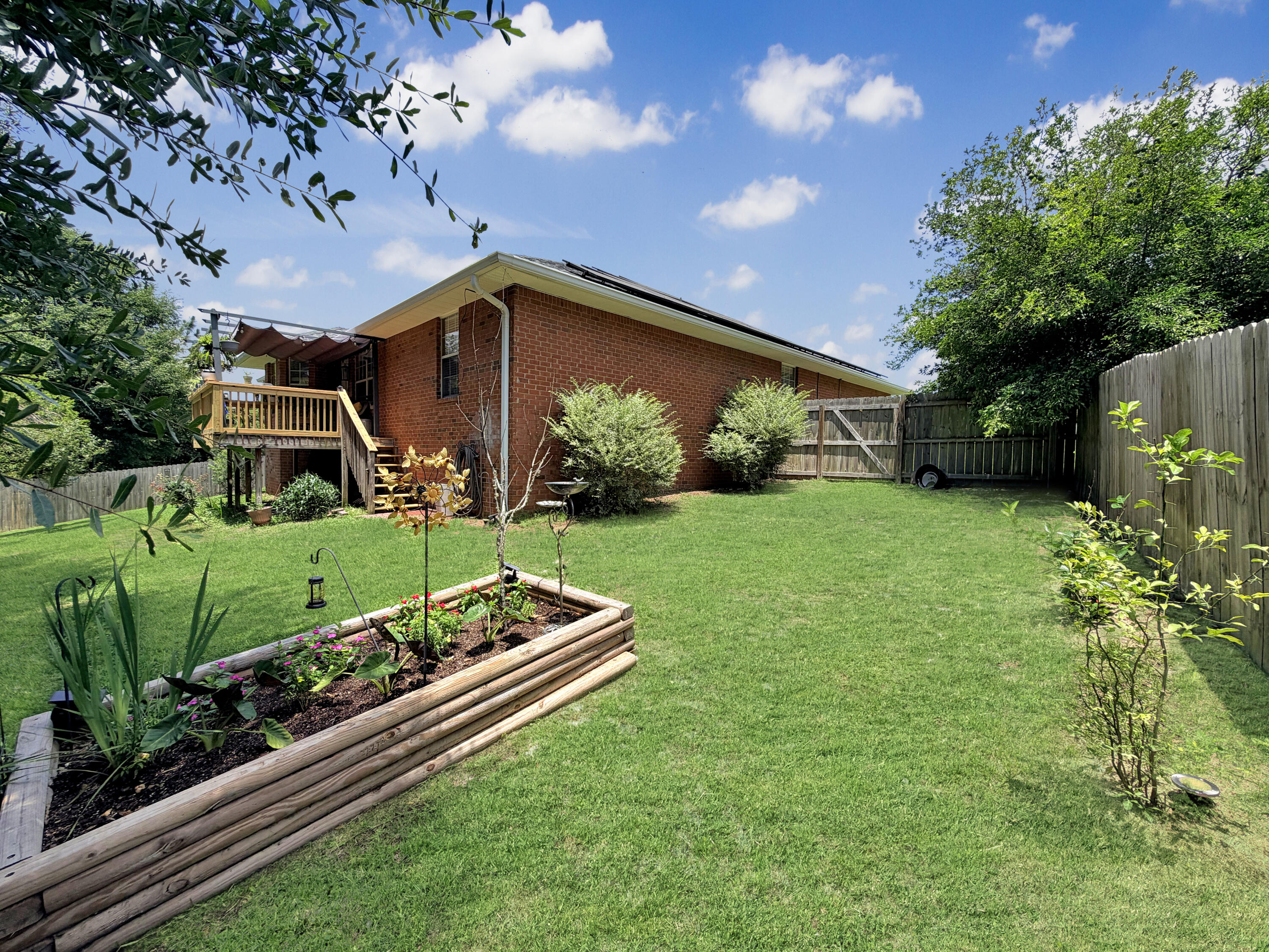 IRON GATE S/D PH I LOT 11 BLK A - Residential