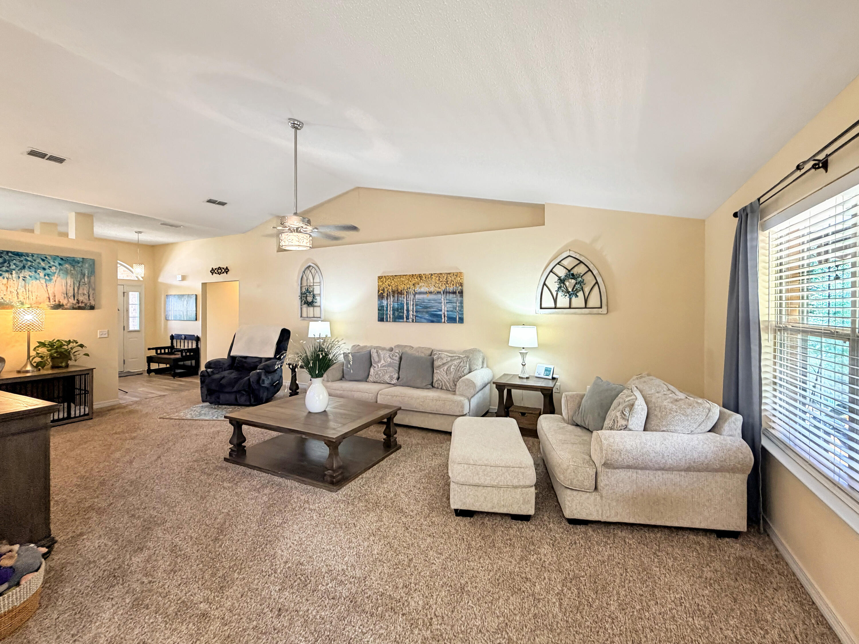 IRON GATE S/D PH I LOT 11 BLK A - Residential