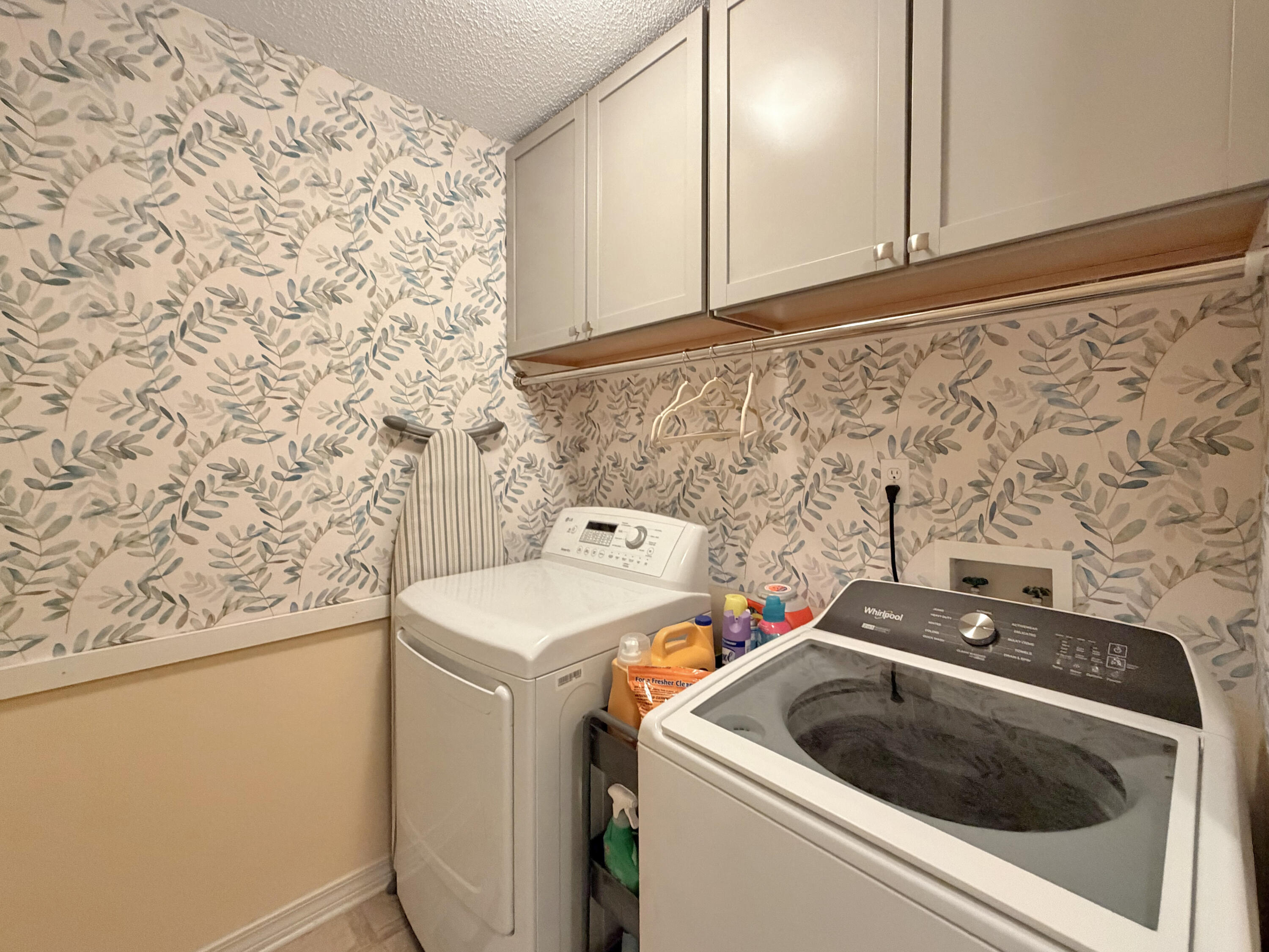 IRON GATE S/D PH I LOT 11 BLK A - Residential