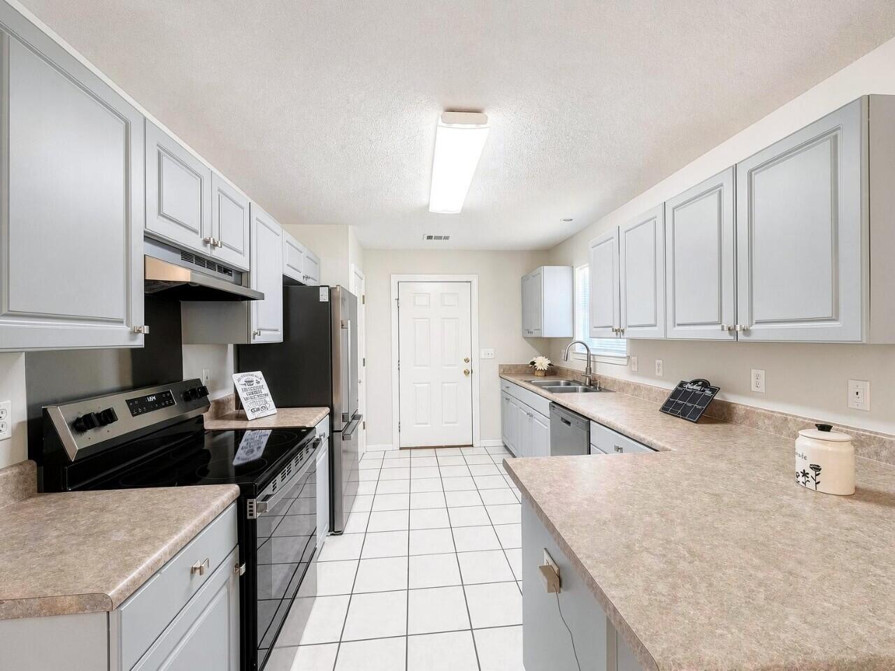 LAUDERHILL S/D - Residential