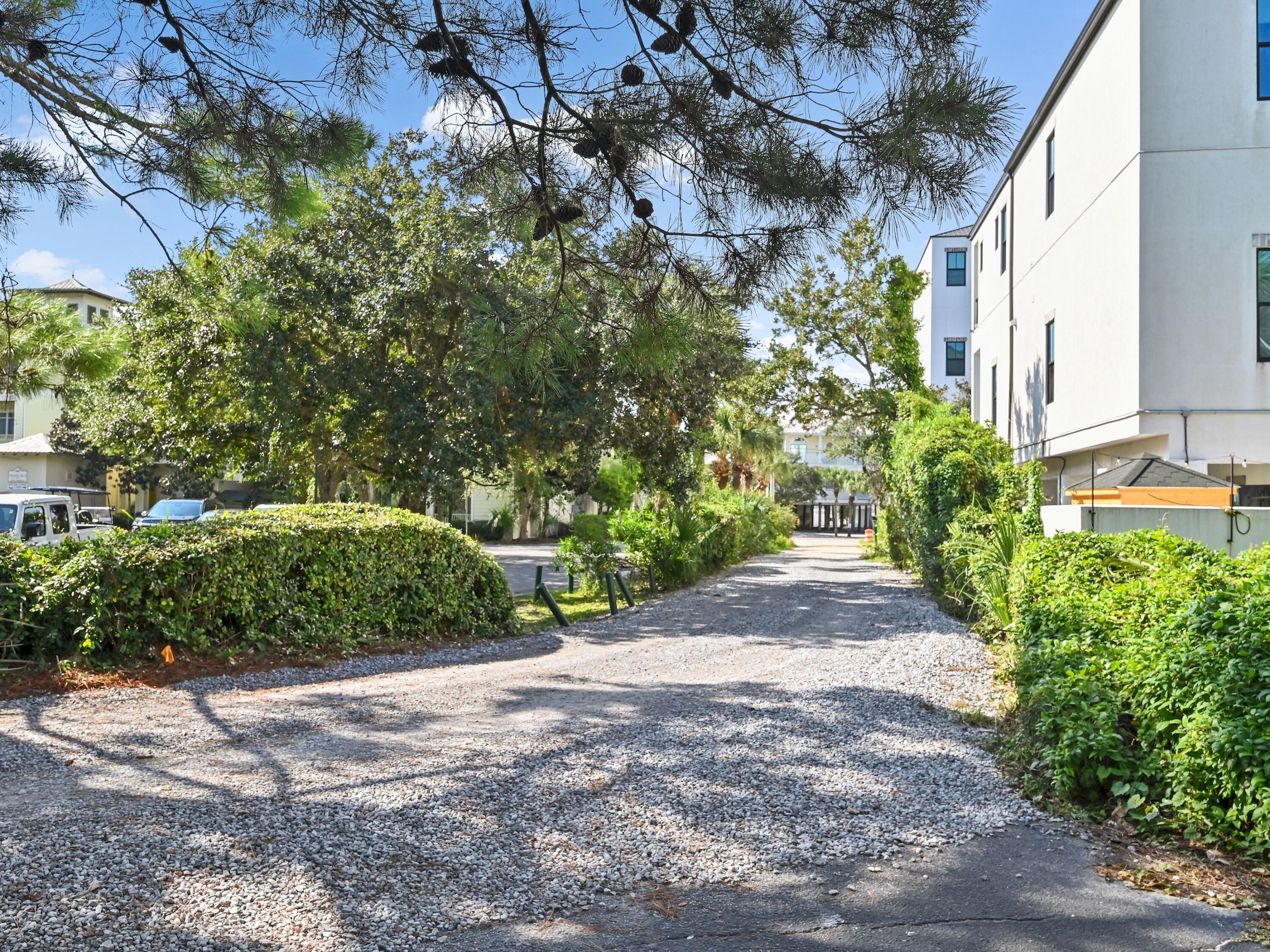 CASSINE VILLAGE - Residential