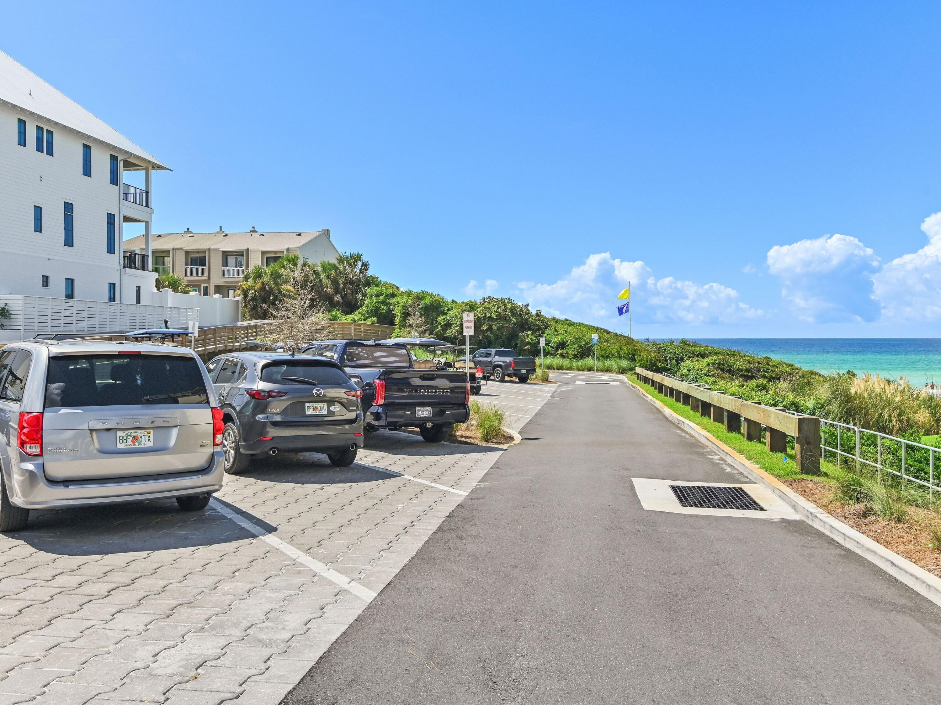 CASSINE VILLAGE - Residential