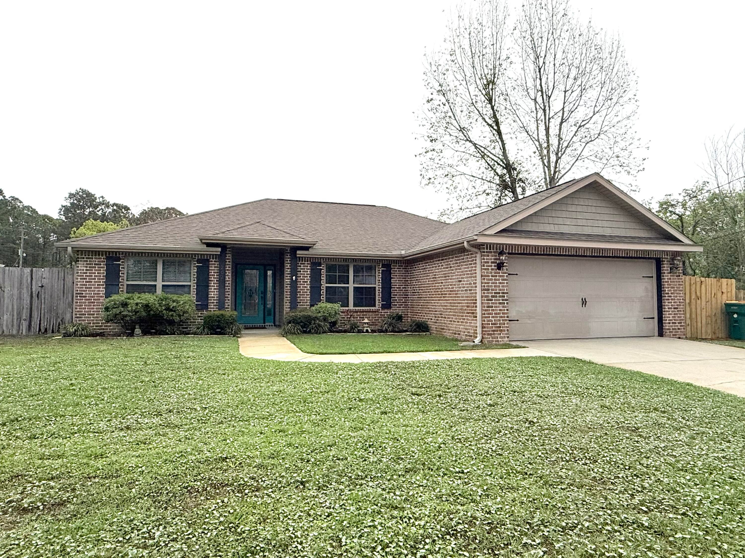 Beautiful 4 bed, 2 bath home located less than 3 miles from Hurlburt Field! This brick-front home features a split floor plan with a spacious living area perfect for relaxing or entertaining.

Kitchen Highlights:

Stainless steel appliances

Granite countertops

Soft-close drawers

Ample storage space


Primary Suite:

Trey ceilings

Walk-in closet

En suite bathroom with double vanity & soaking tub

Enjoy the privacy of a fully fenced backyard, ideal for summer nights and weekend BBQs.

This home offers both comfort and convenience in a prime location. Don't miss out!