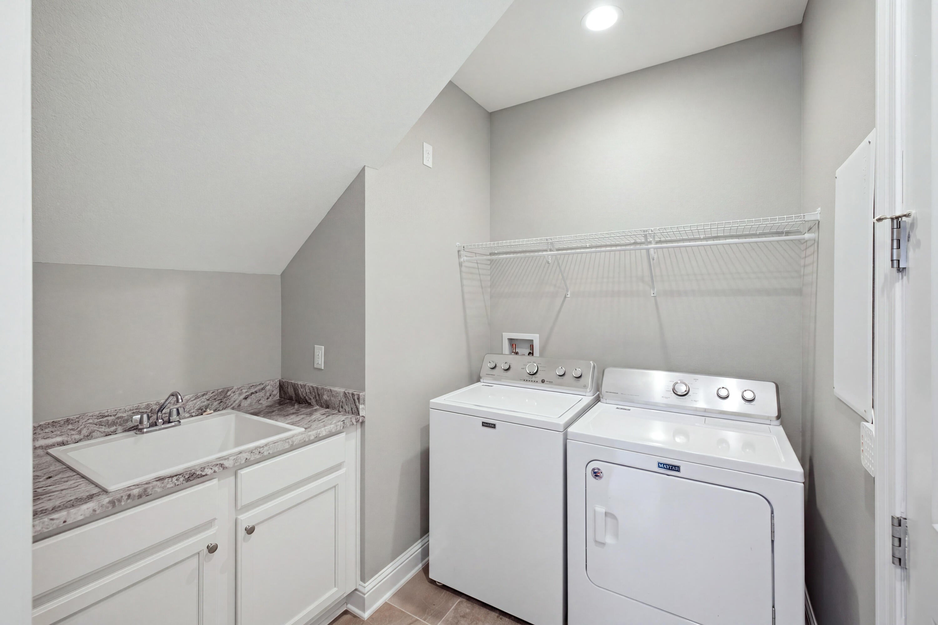 LAUREL OAKS S/D - Residential